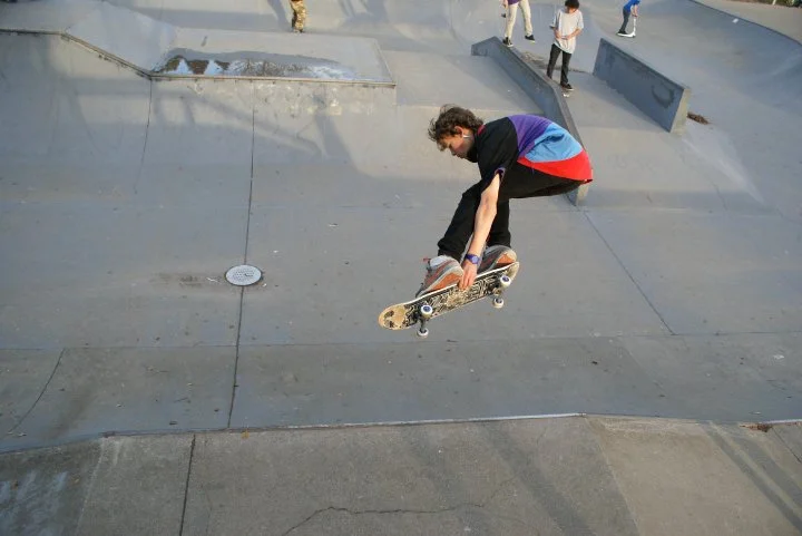 aCTioN <<< oN WAKEdUP <<<