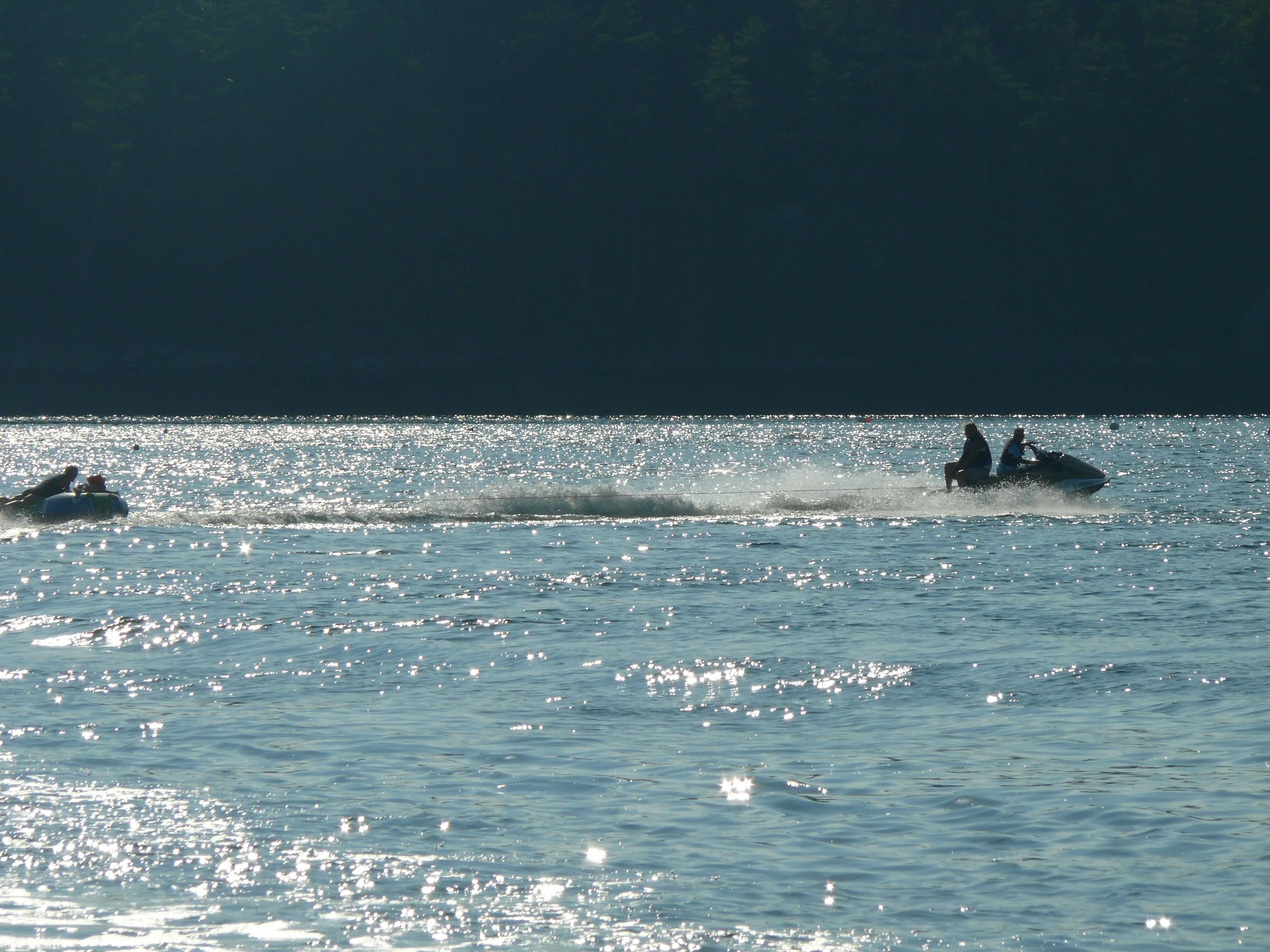 aCTioN <<< oN WAKEdUP <<<