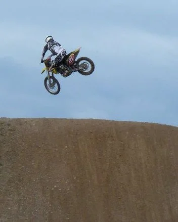 aCTioN <<< oN WAKEdUP <<<