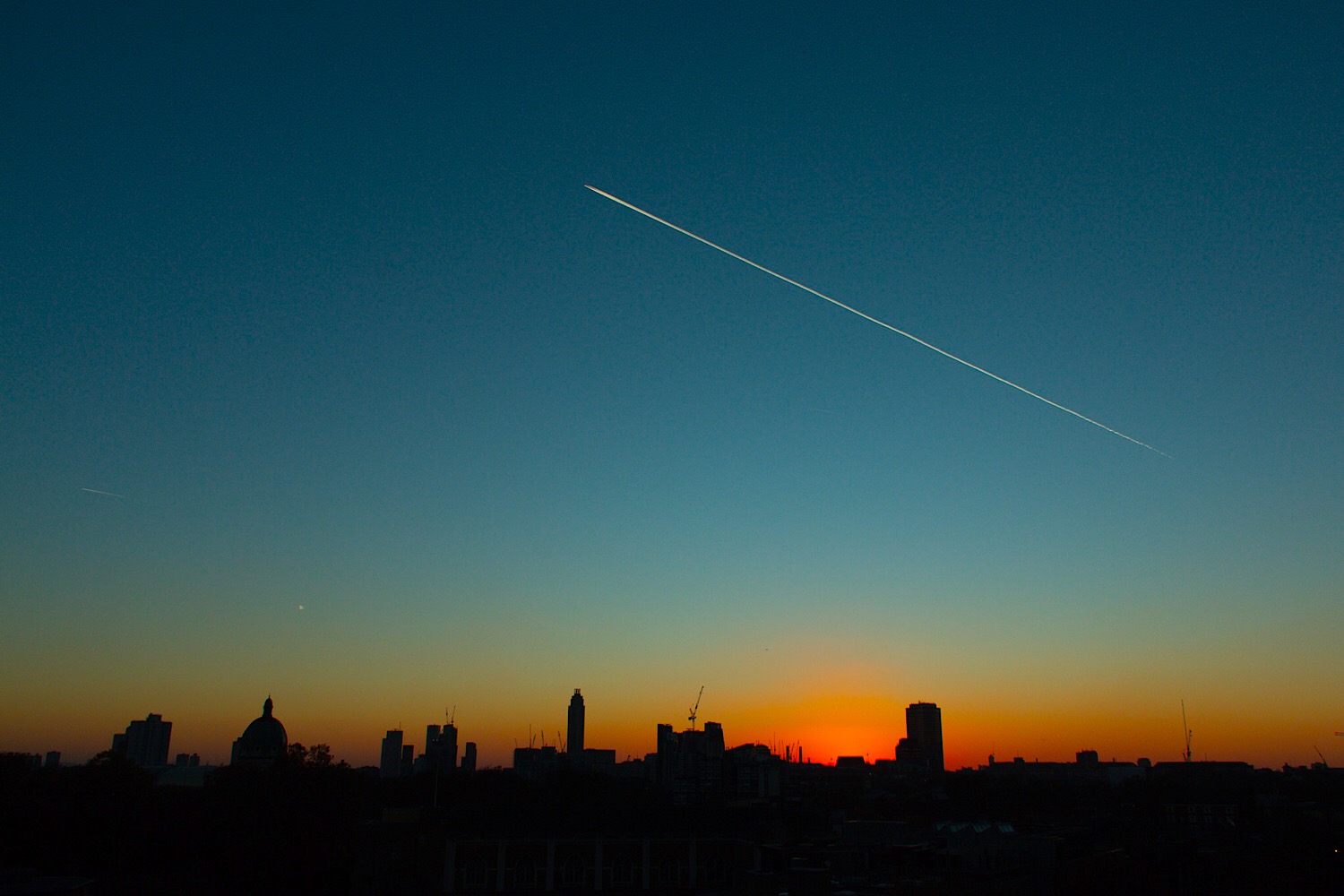 18.11 Portsmouth to London (or dizzying heights to bright lights)