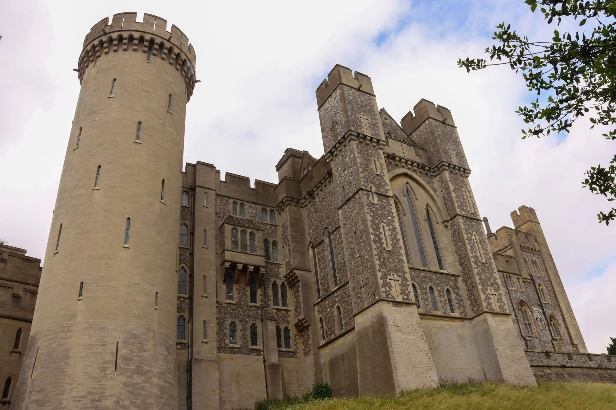 Arundel Castle and the Caledonian Sleeper to Fort William