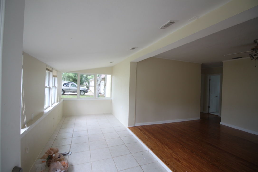 Front & Living Room - open and ready