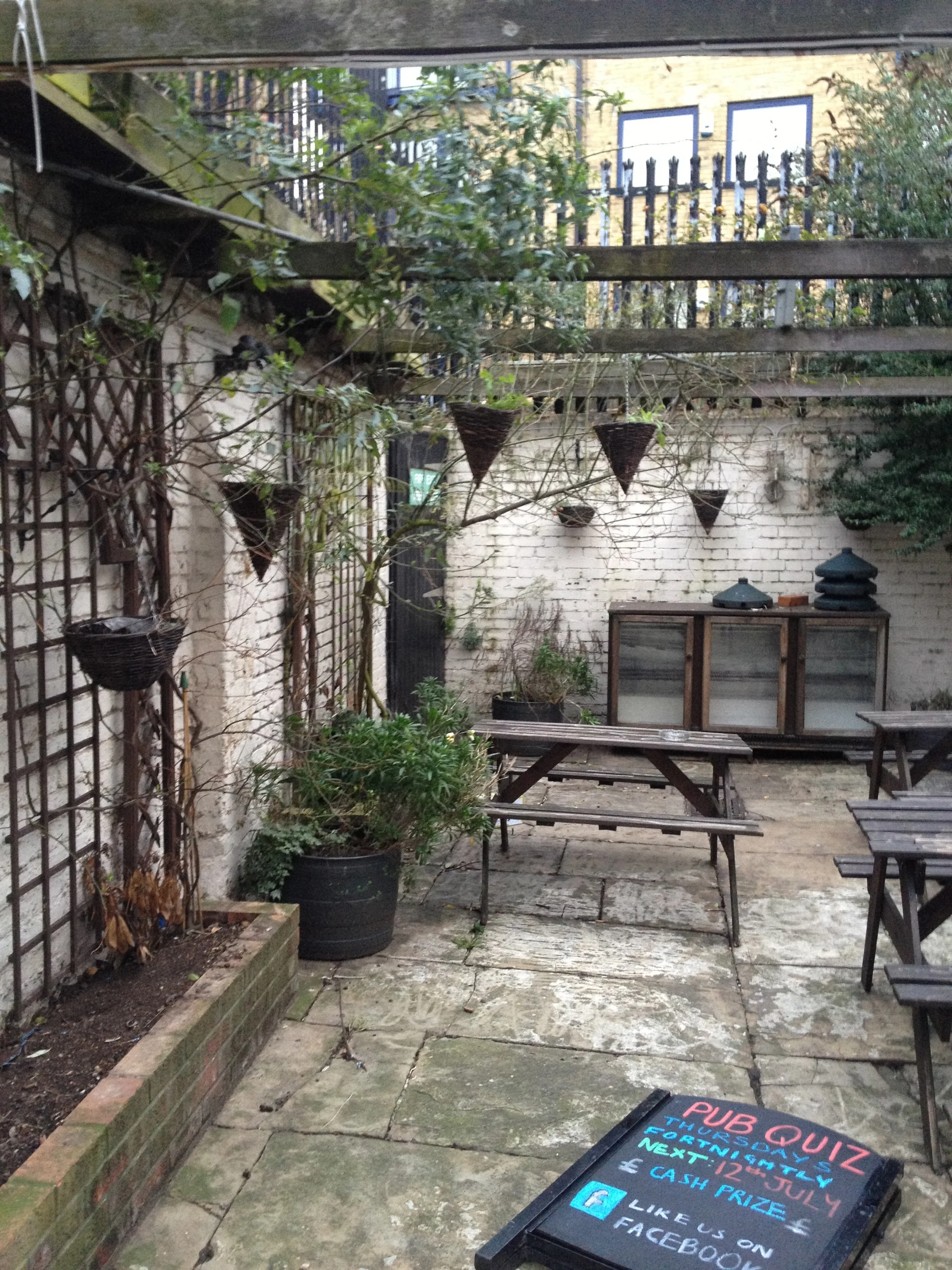 The Whitesmiths Arms - garden.JPG