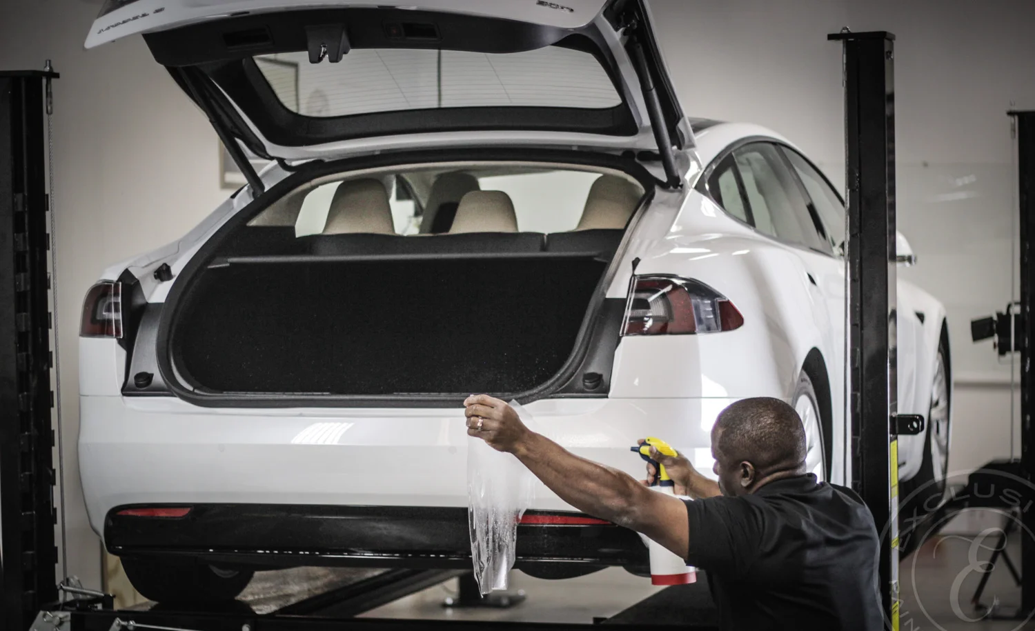 2017-02_tesla-model-s.jpg