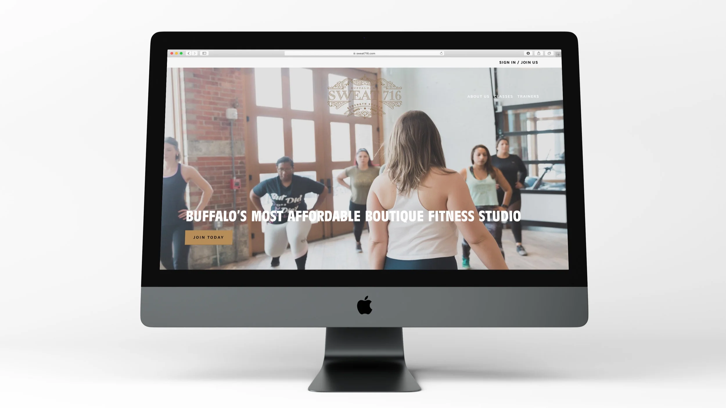 www.sweat716.com We wanted to do a couple of things right on the Sweat 716 website. It needed to be light and aerie, sleek and fast, and use minimal colors of grey with splashes of gold. The front page does just that! From there we then carried the look and feel over to the other pages.