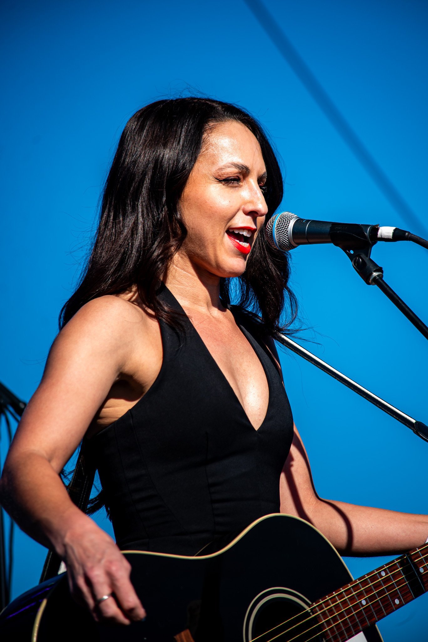 Jen Pop from the Bombpops - Punk Rock Christmas, Chandler, AZ - Copyright 2025, Chris Ortiz