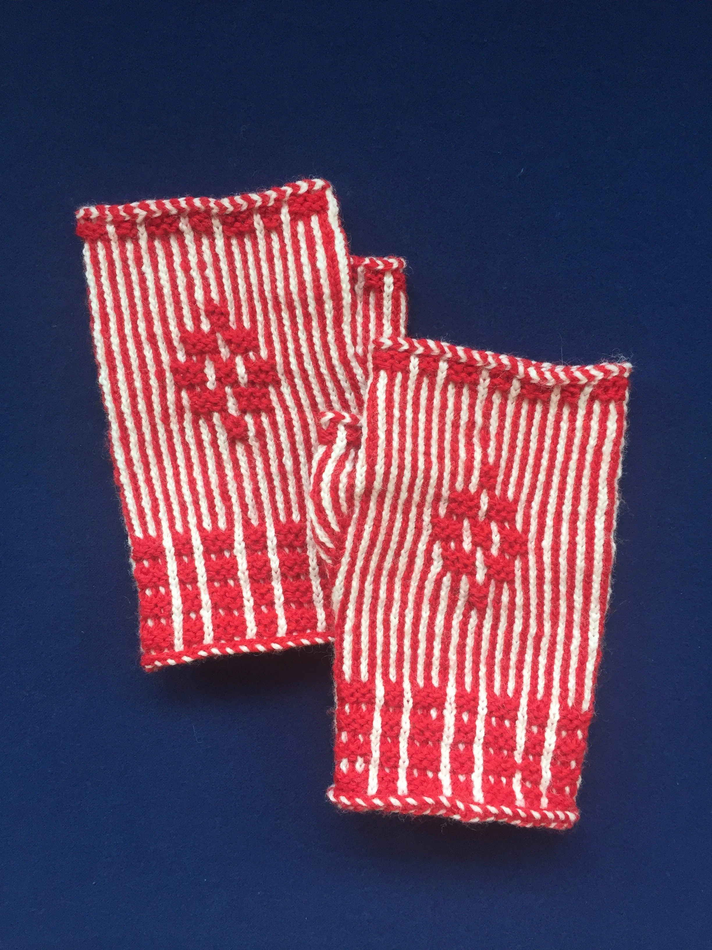Fingerless mittens I made out of the Hygge yarn