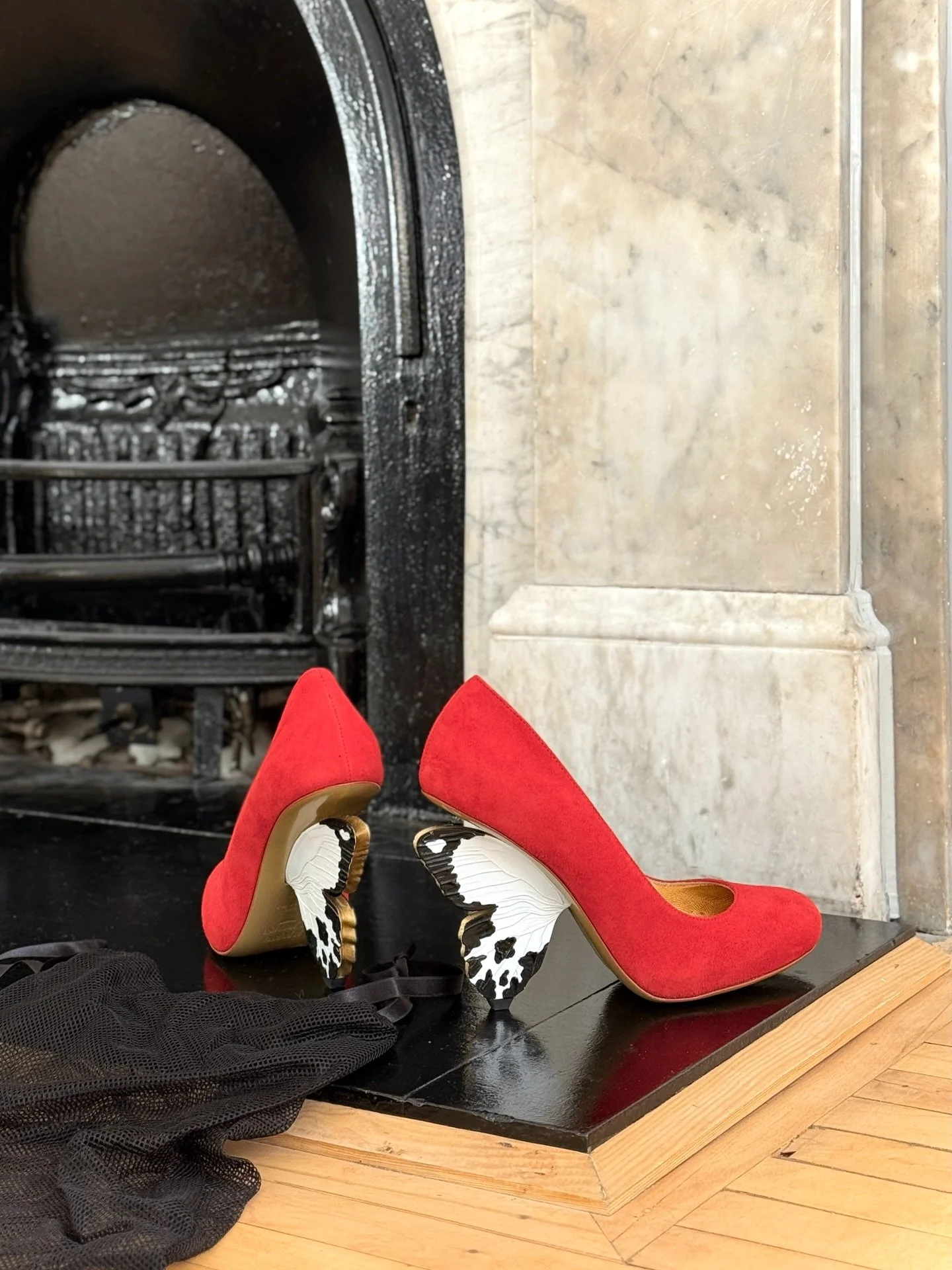 It started with a flutter ❤️ In February 2012, I moved to Europe and pursued design. I designed the Flutterby Shoe for Italian brand @albertoguardiani along with the logo for branding and packaging.

That first design led to Milan Fashion Week, magaz