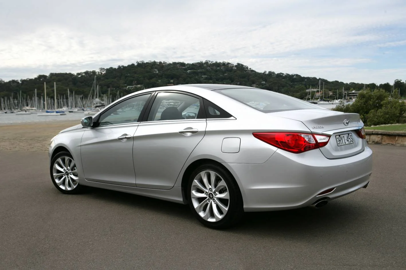2010 Hyundai i45 Premium sedan - nice car; shame about the ride and handling