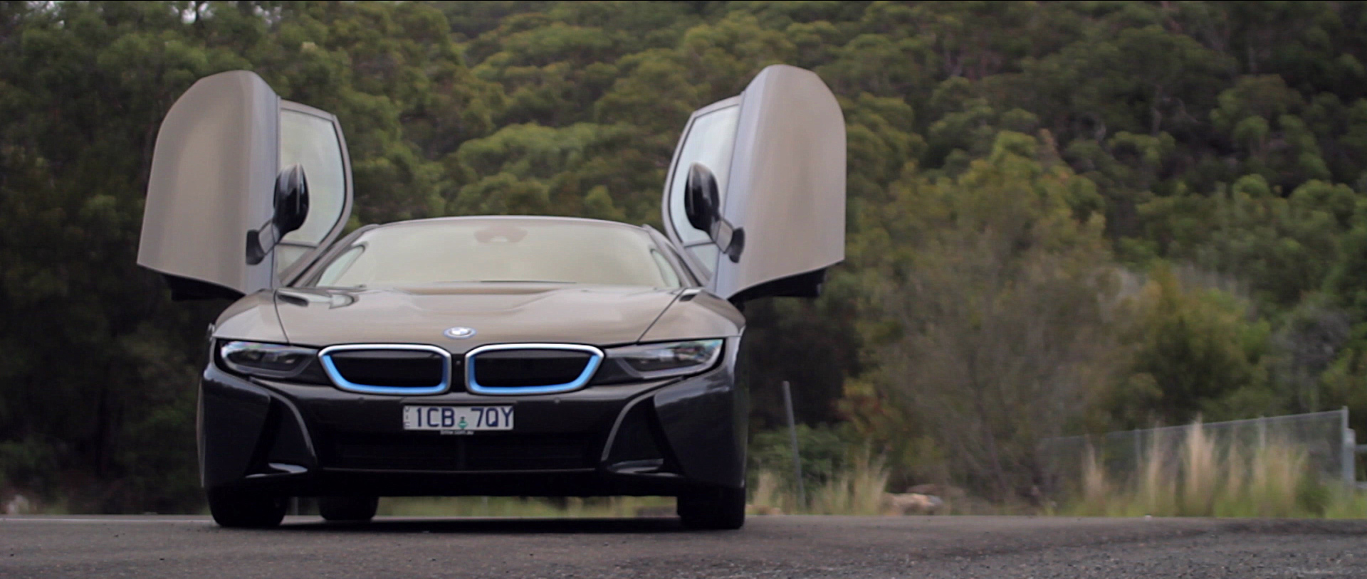 Bmw I8 Hybrid Review — Auto Expert By John Cadogan - Save Thousands On Your  Next New Car!