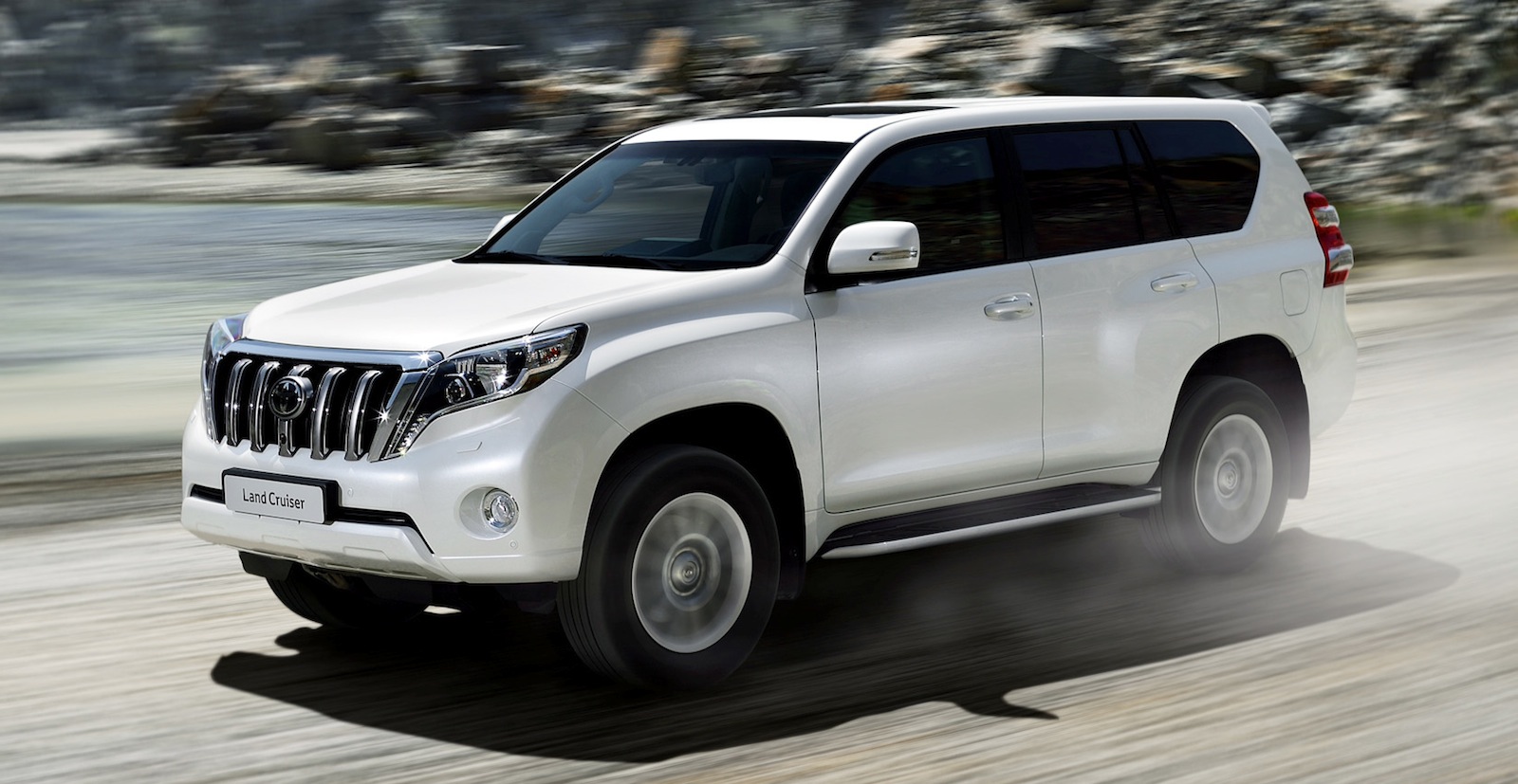 Should I Buy the Mitsubishi Pajero or Toyota Prado? — Auto Expert by