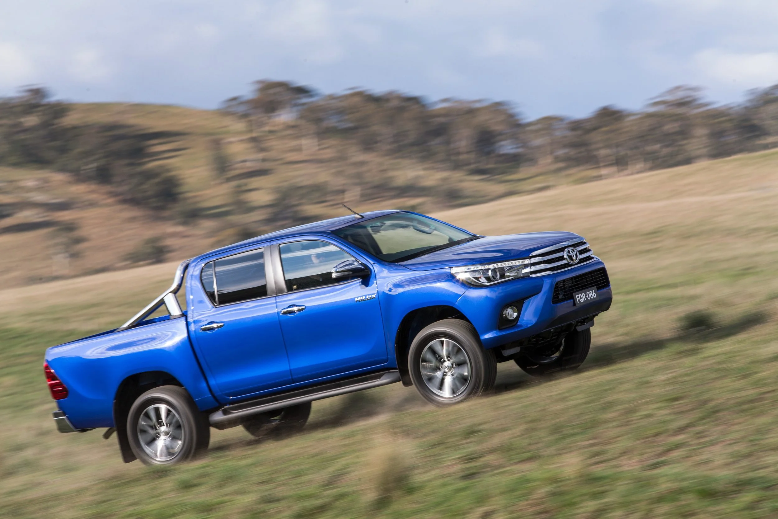 New Toyota Hilux Ute Review 2016 ??? Auto Expert by John Cadogan - save ...
