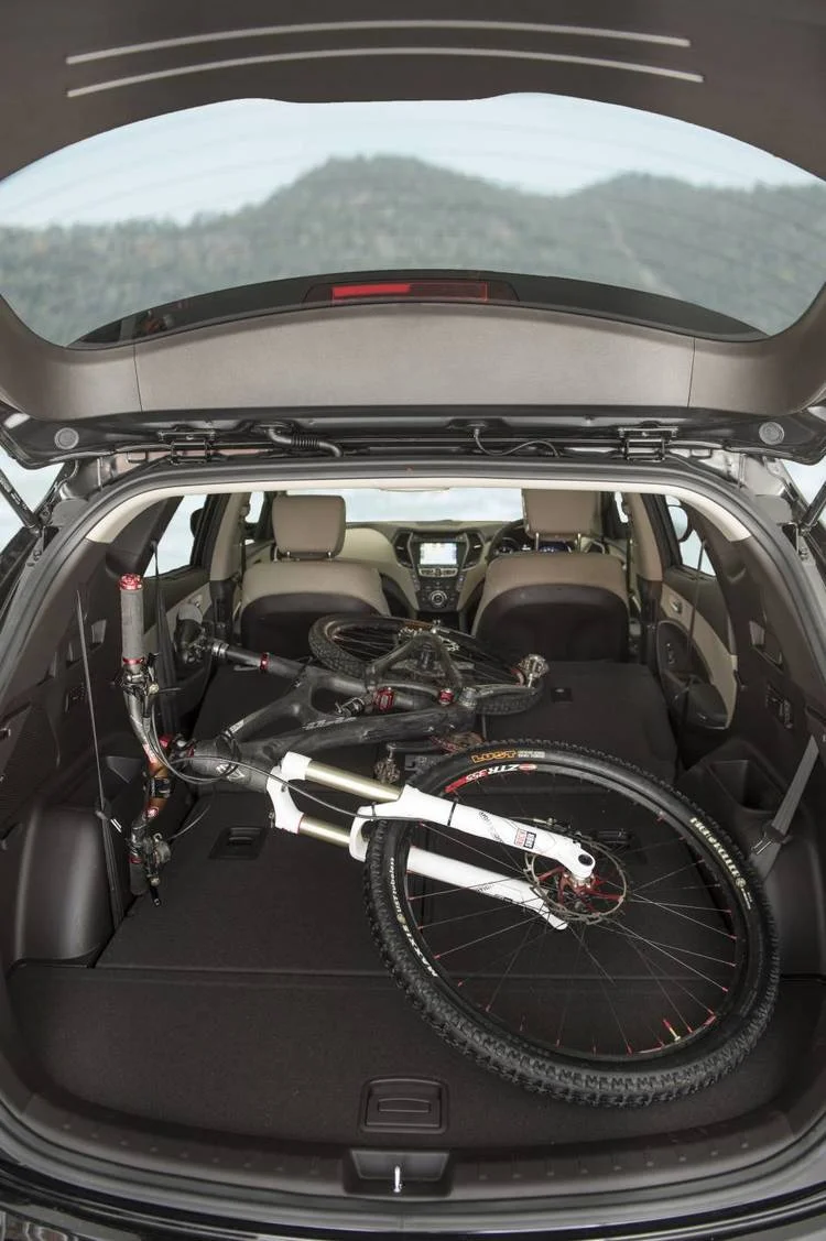 9 seater suv on Should I Buy A Hyundai Santa Fe 7 Seater Suv Auto Expert By John Cadogan Save Thousands On Your Next New Car