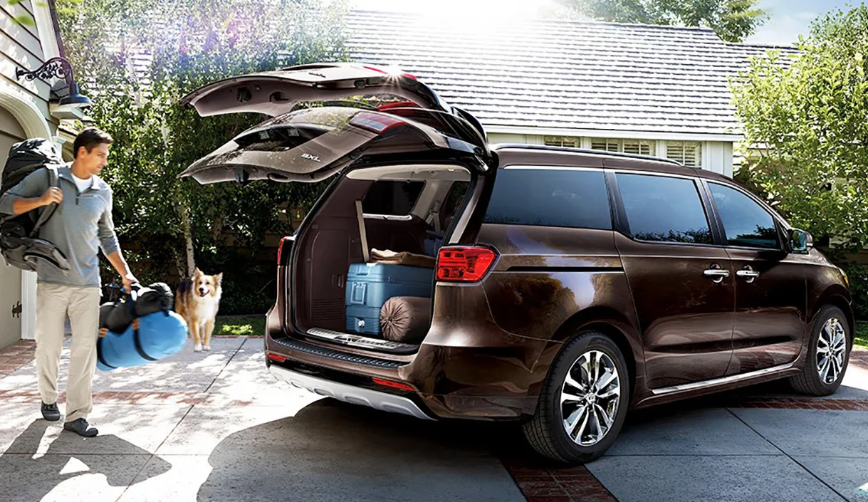 Should I buy a Kia Sorento or Kia Carnival? — Auto Expert by John