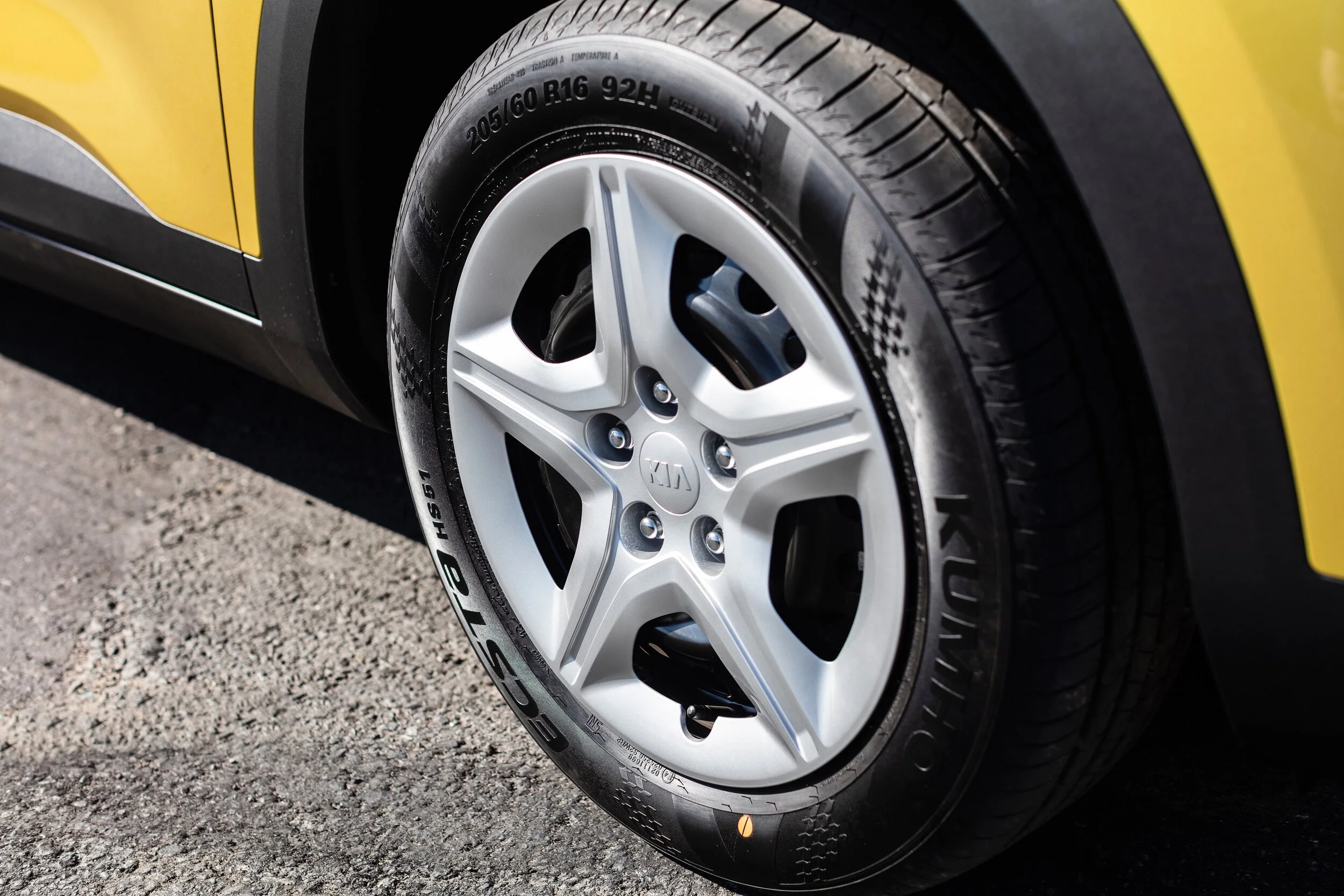 Kia Seltos S with Safety FWD 2.0_WHEEL.jpg
