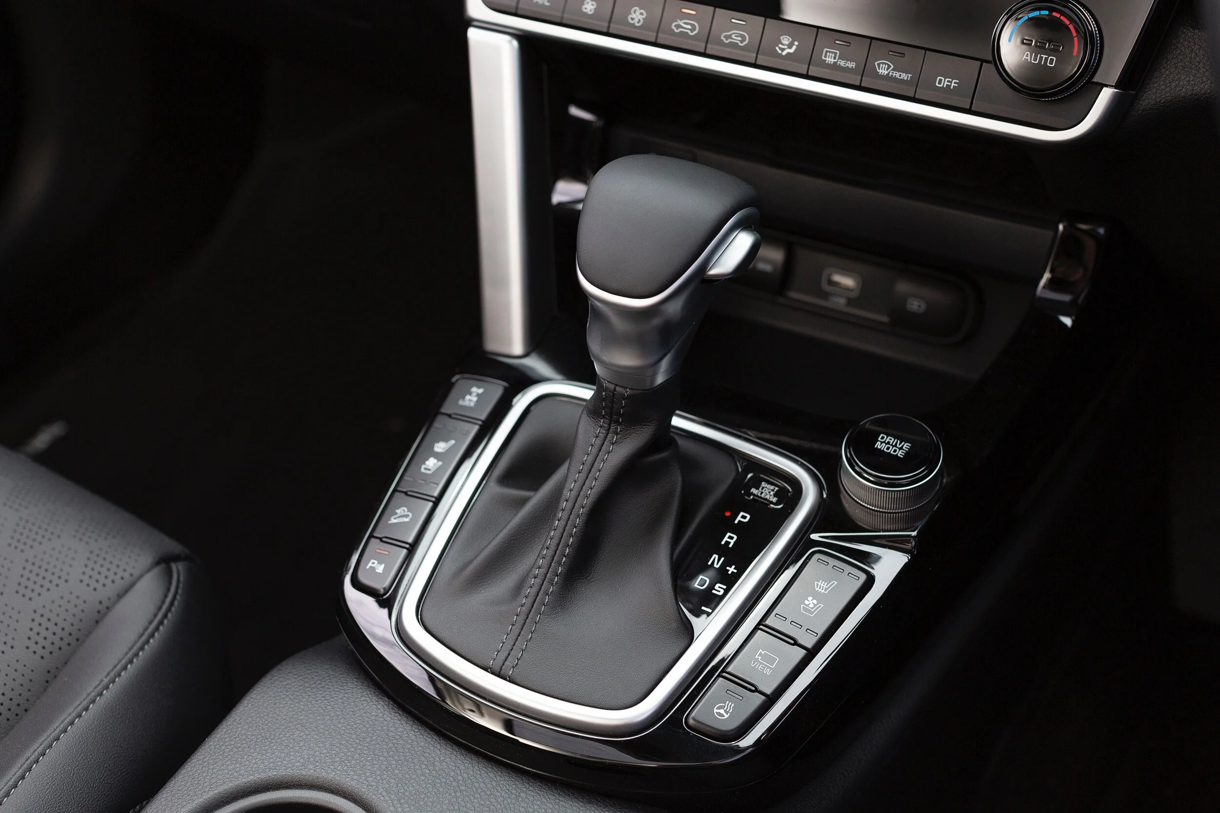 Kia Seltos GT-Line AWD 1.6T_INTERIOR DETAIL_1.jpg
