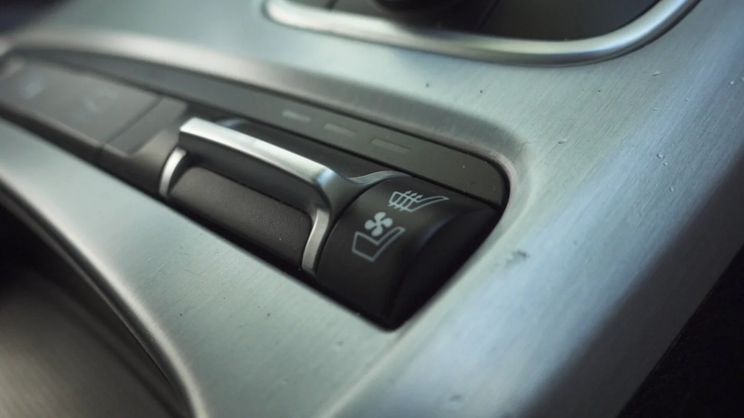 4+Kia+Stinger+Rocker+Switches.jpg