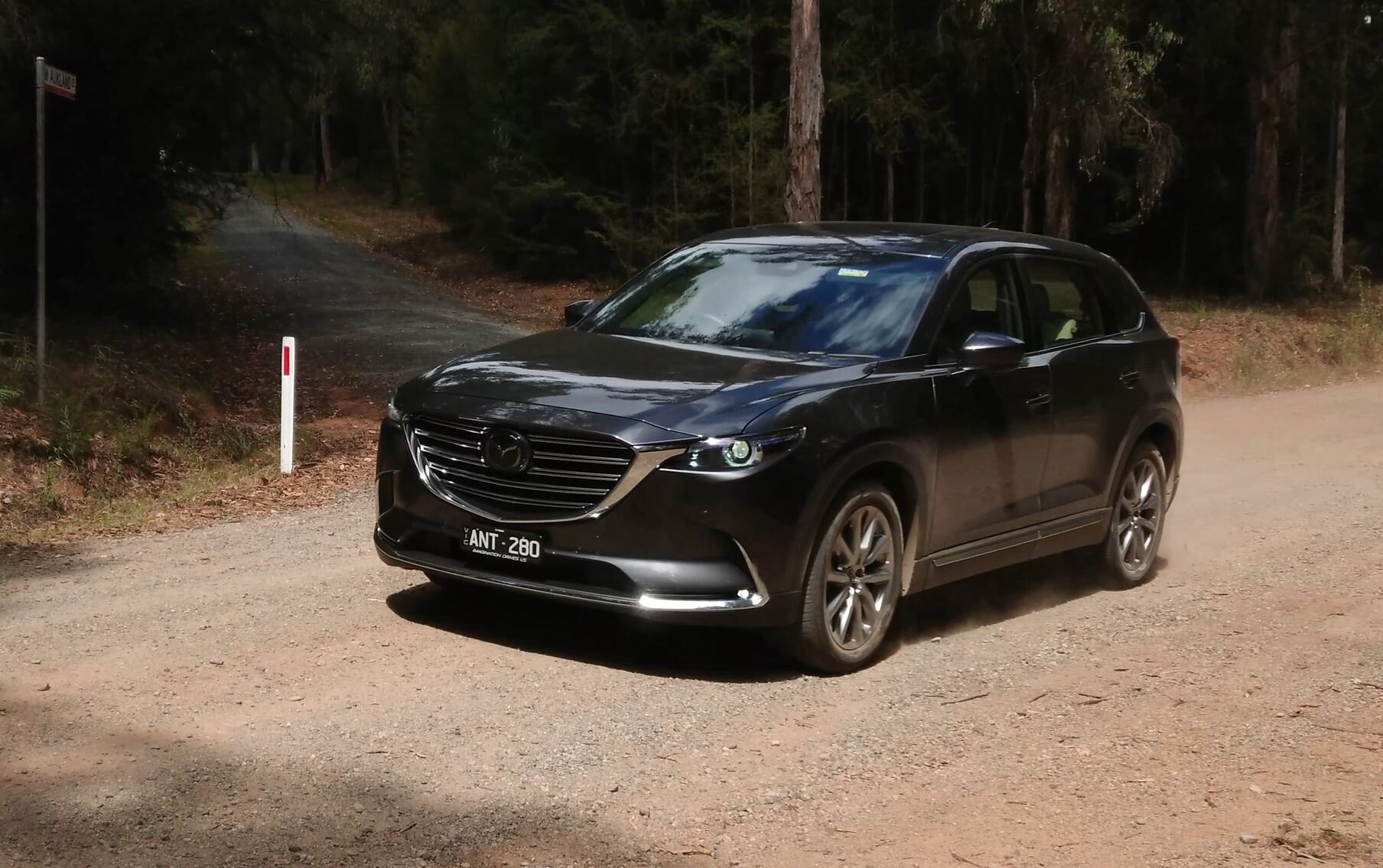 CX-9 rides pretty well on unpaved roads but isn’t what you’d call sublime. Smaller wheels and bigger tyres improve things.