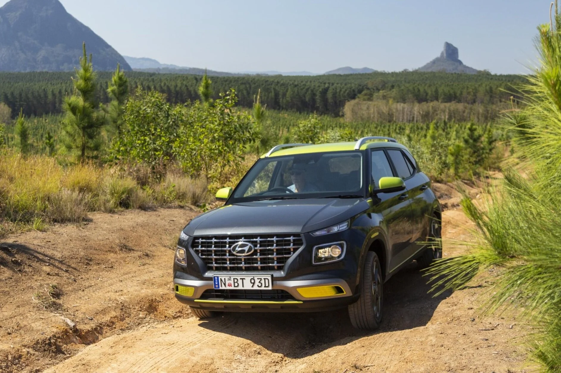 Don’t be fooled by Venue’s 195mm ground clearance; this is not a 4x4.