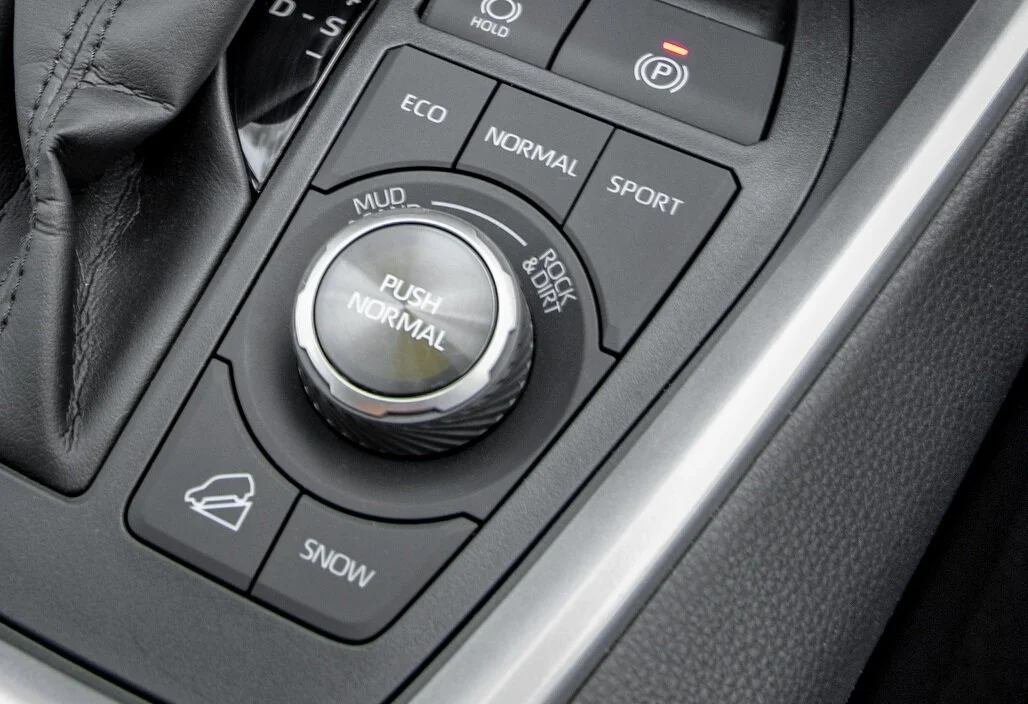 2019+toyota+rav4+edge43hr (1).jpg