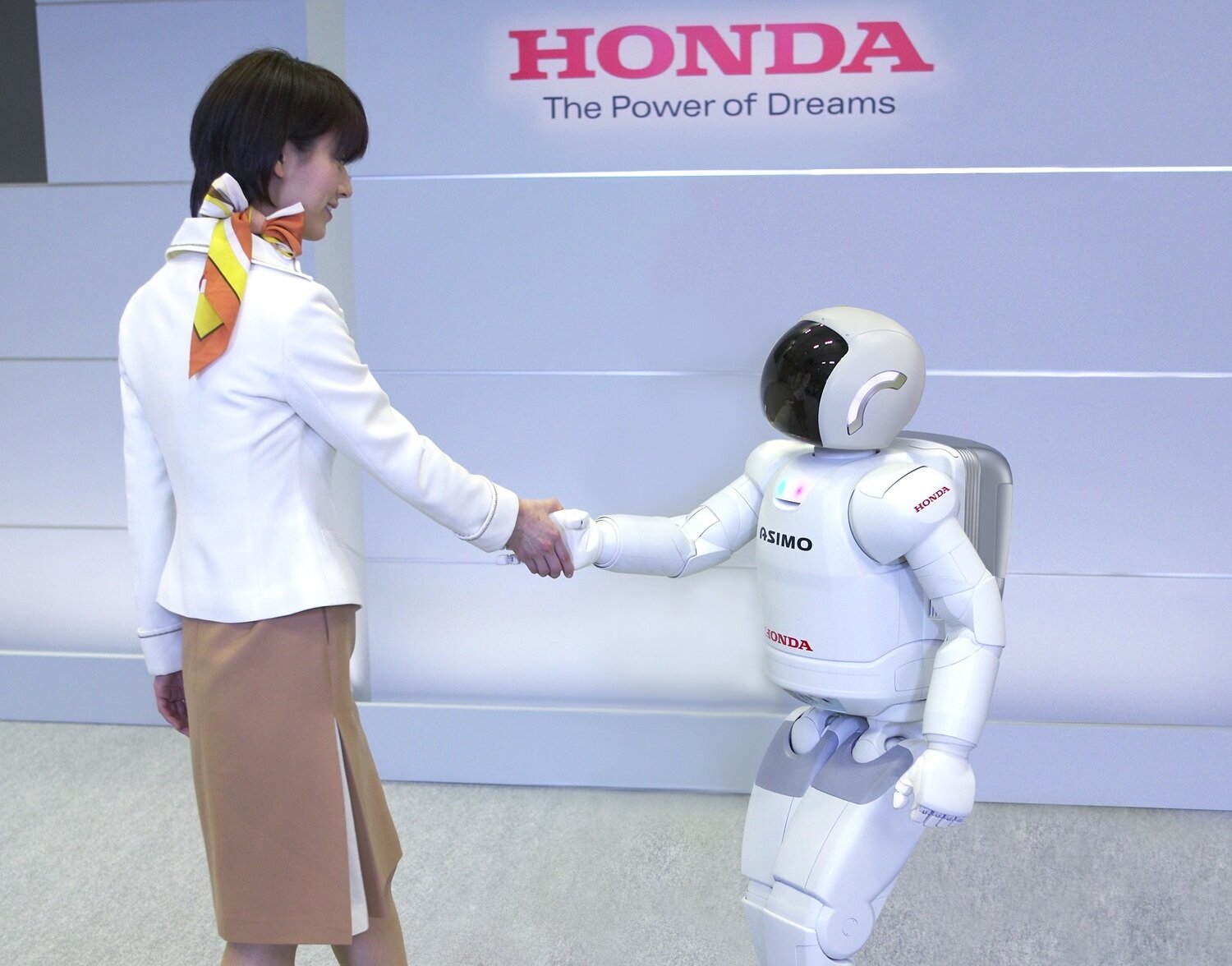 Honda_sASIMOrobotimage139453_c.jpg