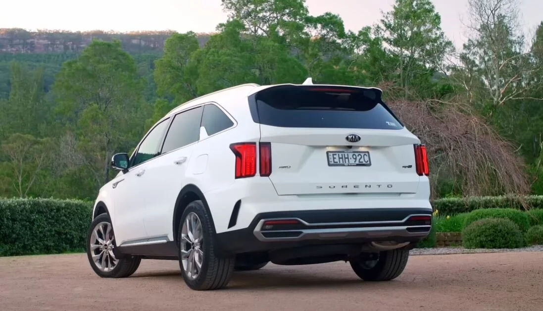 sorento rear 1.JPG