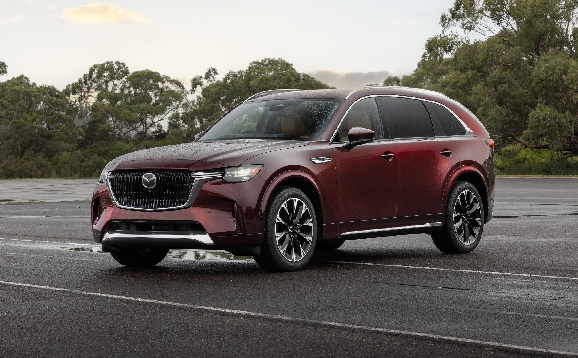 2023MazdaCX-90LL02.jpg