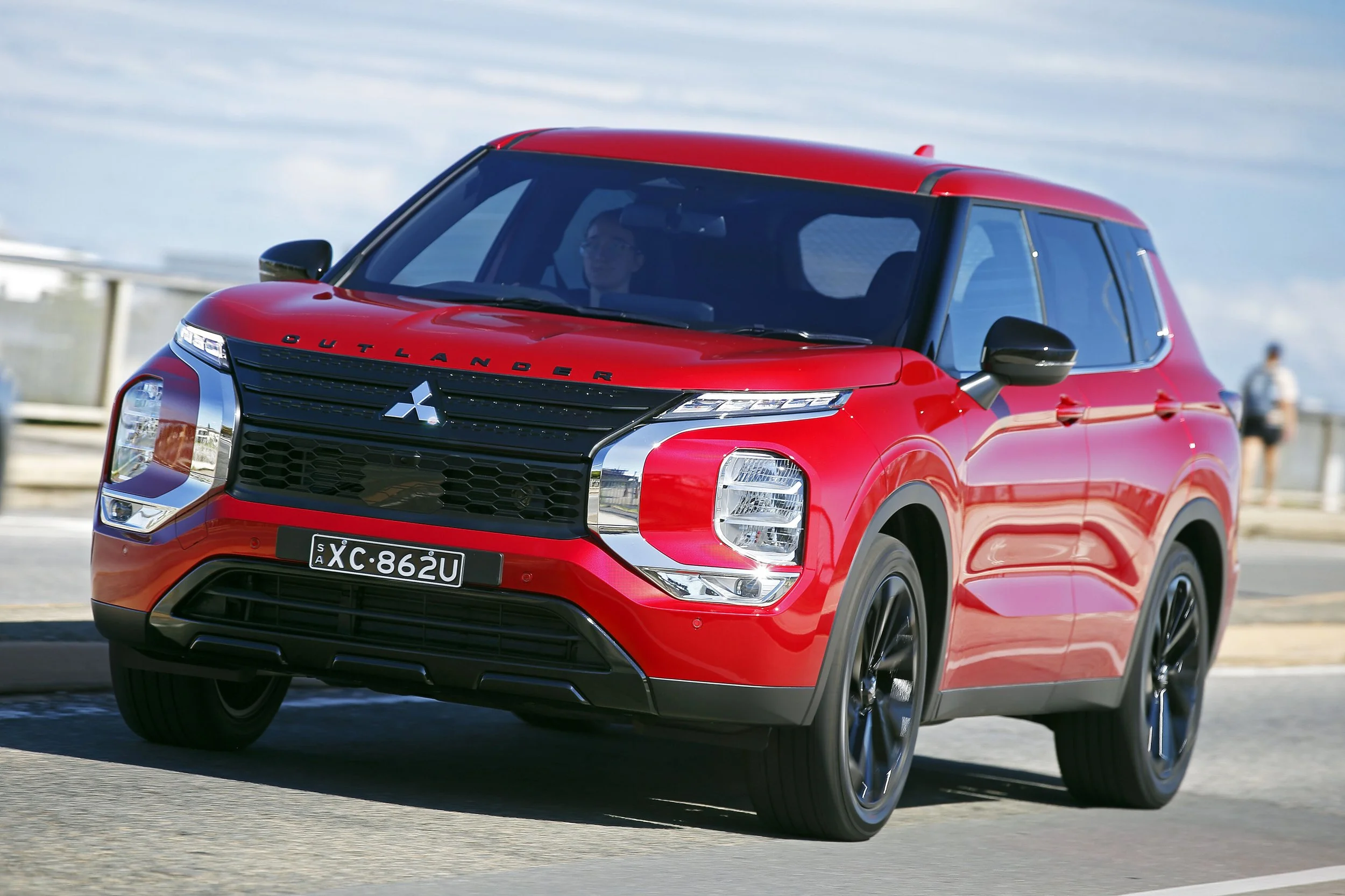 2023_Outlander_LS_Black_Edition.jpg
