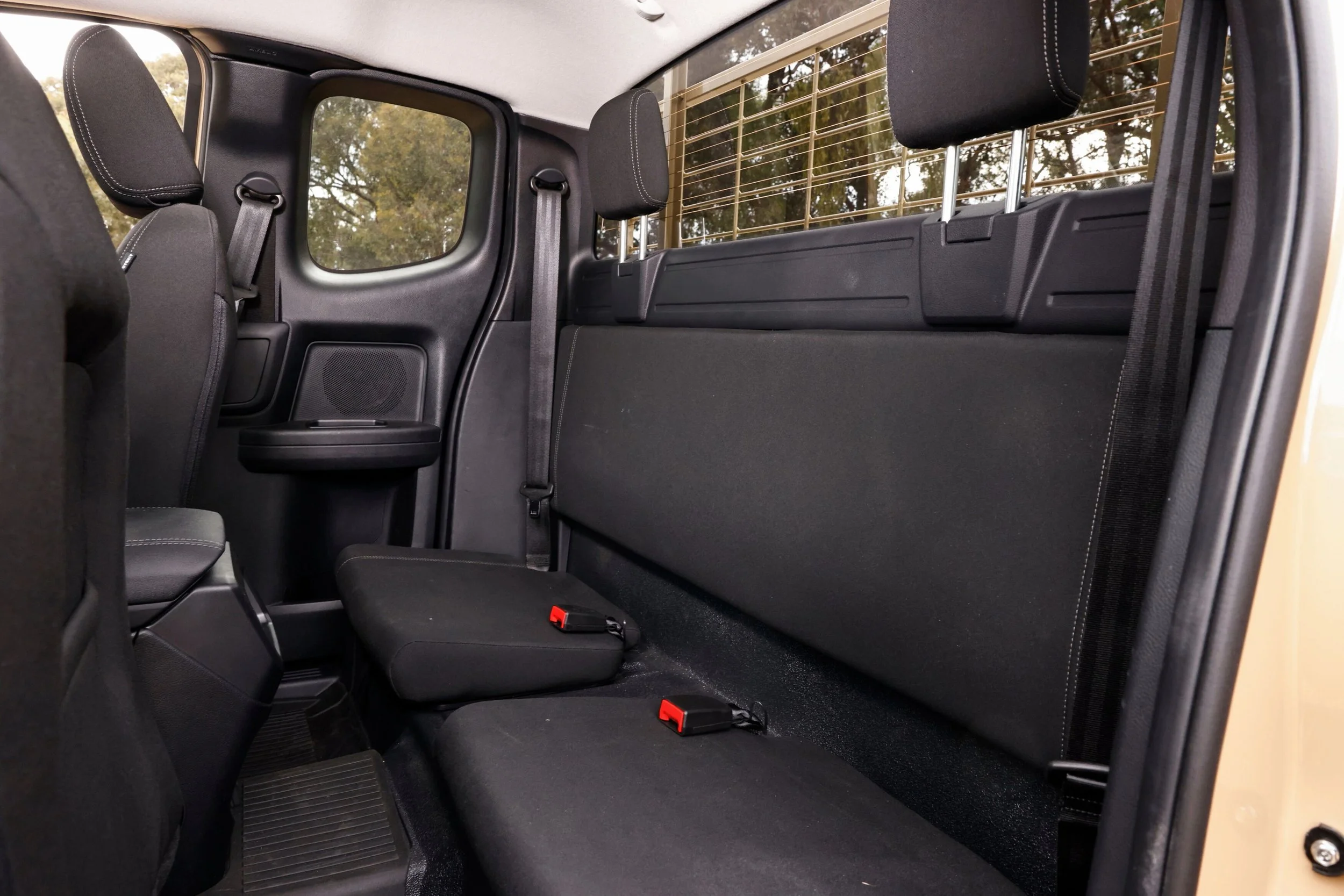 Seatbases drop down for quick, crude seating; no ISOFix anchor points