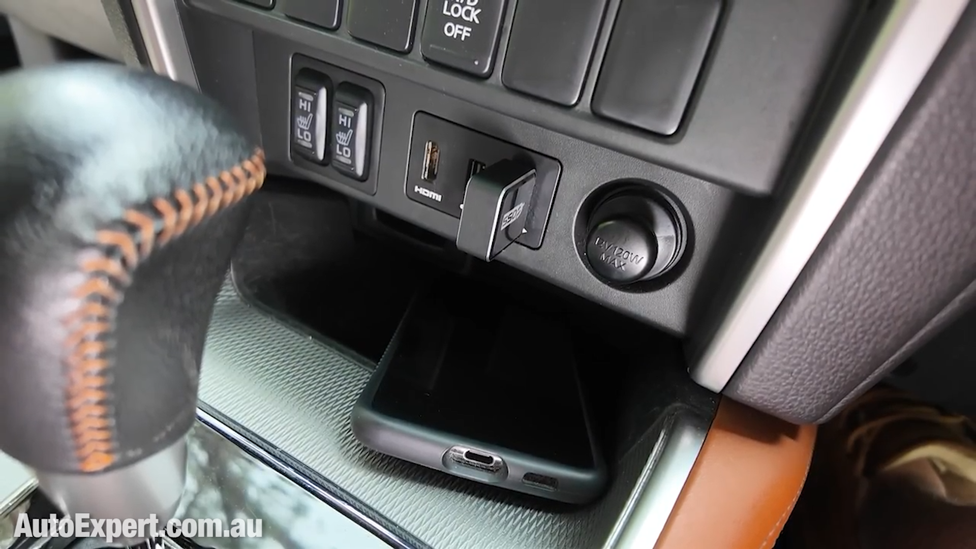 News + Mask + Blur.00_04_23_06.Still014.png