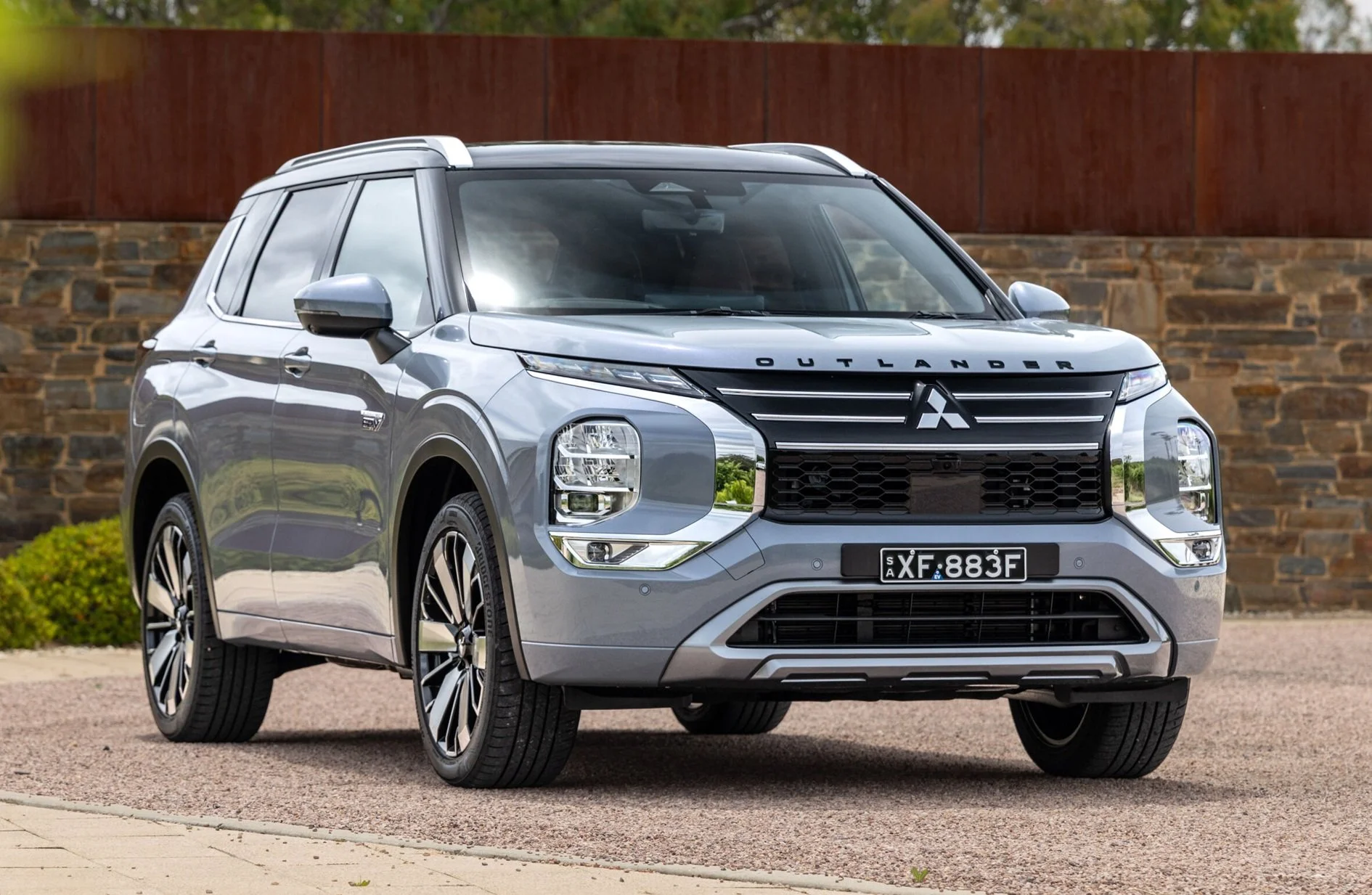 Mitsubishi Outlander PHEV review and buyer’s guide