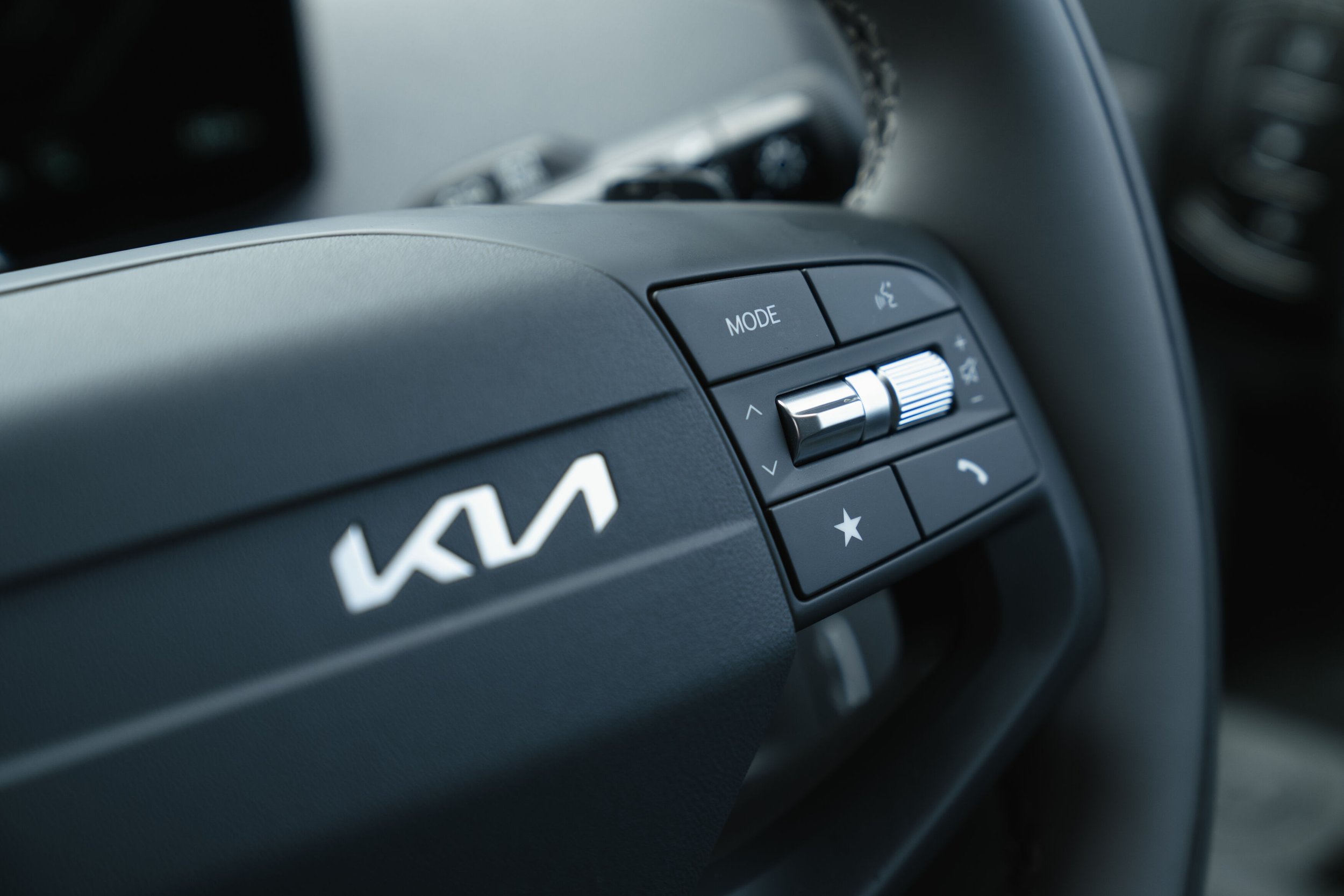 KIA_EV3_FrostBlue026.jpg