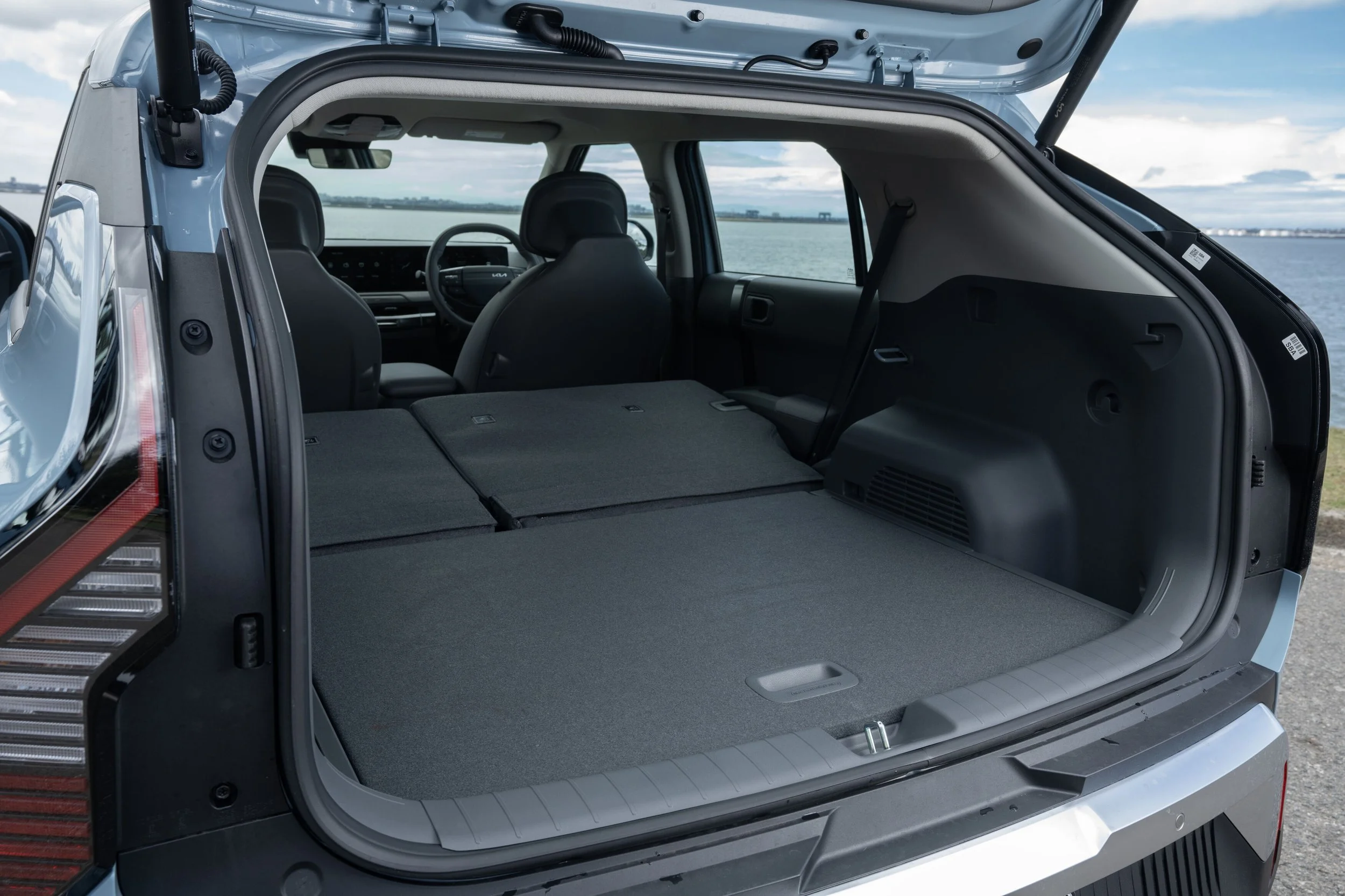 KIA_EV3_FrostBlue022.jpg