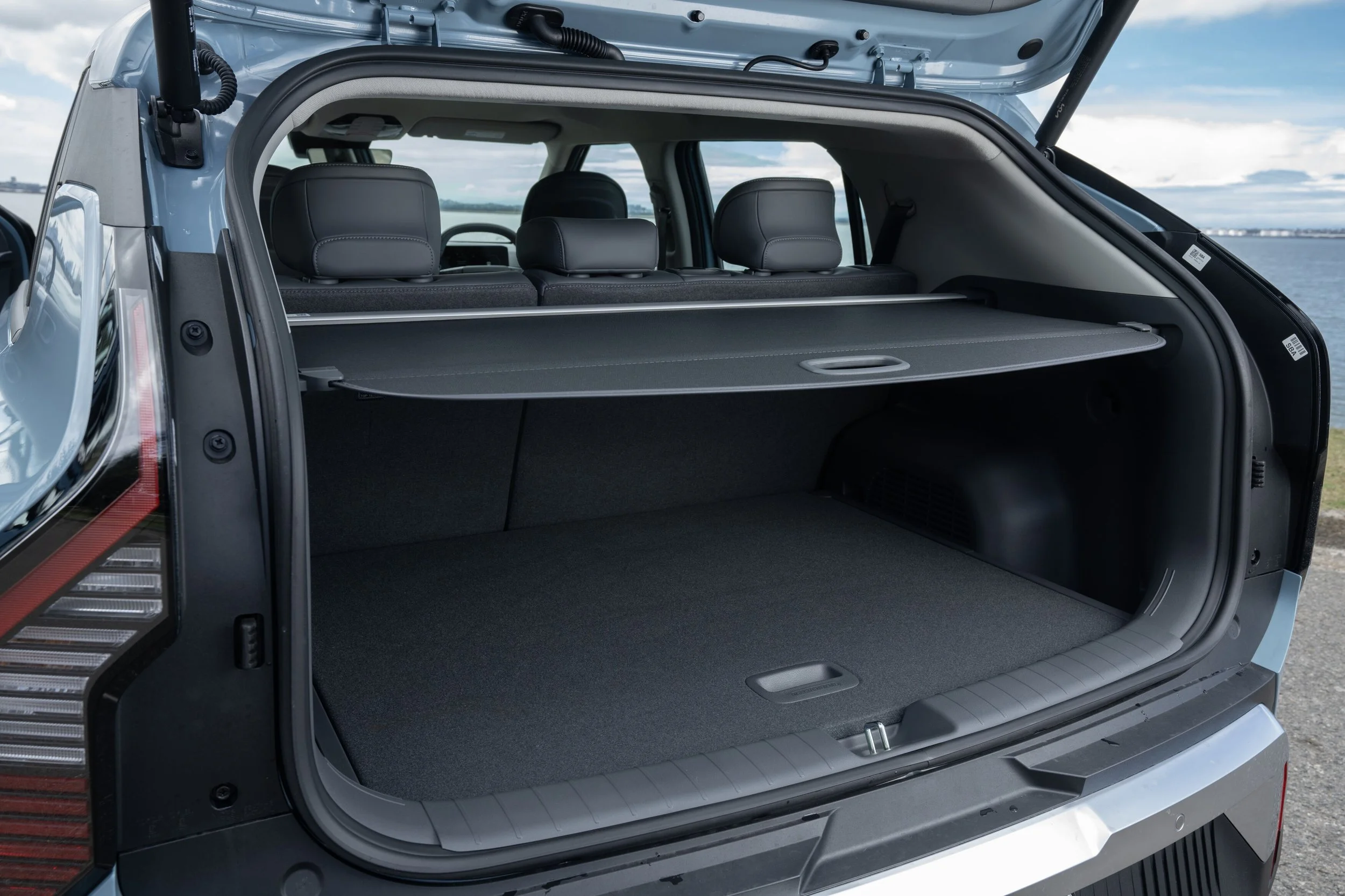 KIA_EV3_FrostBlue019.jpg