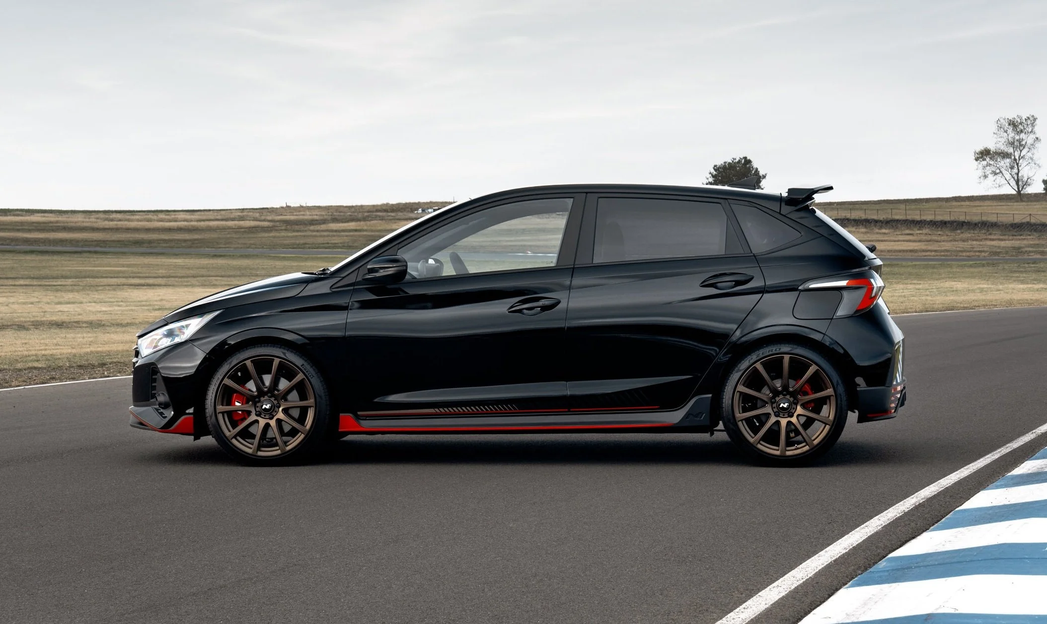 i20 N Shadow Edition 04.jpg