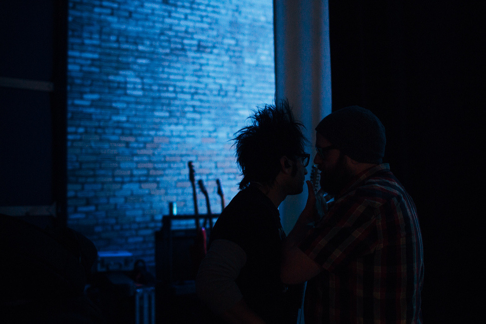 Motion_City_Soundtrack_And_Steven_Yeun_Perform_On_Wits_040.JPG