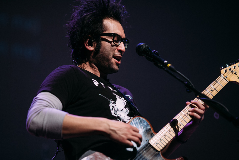 Motion_City_Soundtrack_And_Steven_Yeun_Perform_On_Wits_063.JPG