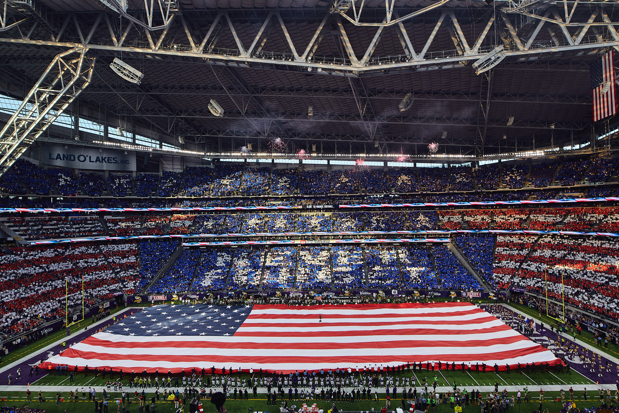 Minnesota_Vikings_9-11_Never_Forget_Flag_US_Bank_Stadium_Minneapolis_Minnesota_Photography_By_Joe_Lemke_045.JPG