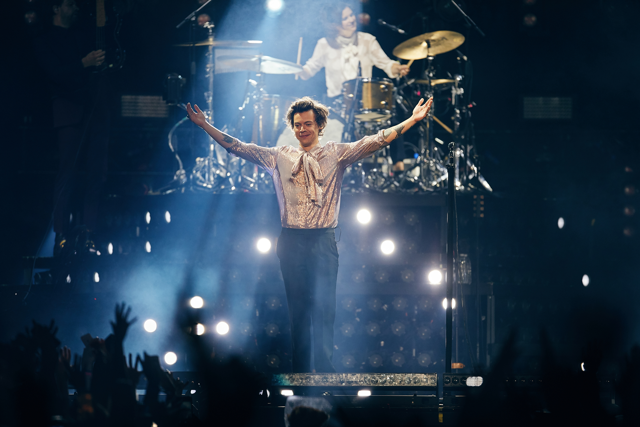 Harry_Styles_at_Xcel_Energy_Center_07-01-2018_Photo_By_Joe_Lemke_014.jpg