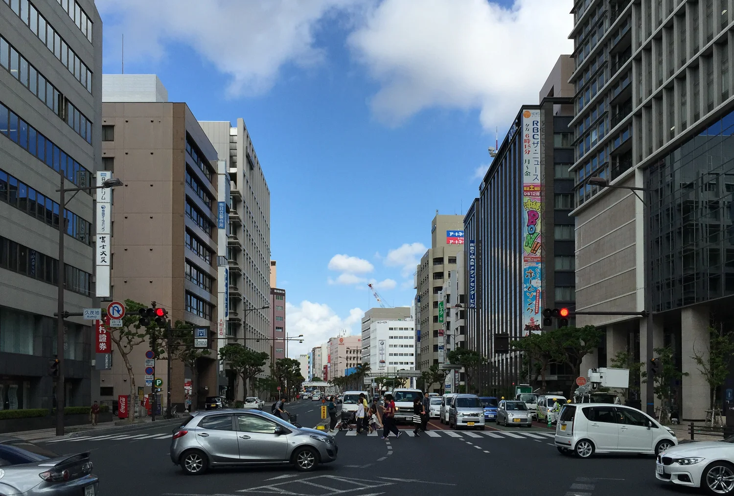 Intersection on highway 58 in Naha, Okinawa, Japan. Apple iPhone 6 Plus at ISO 32, f2.2, 1/1900 sec.