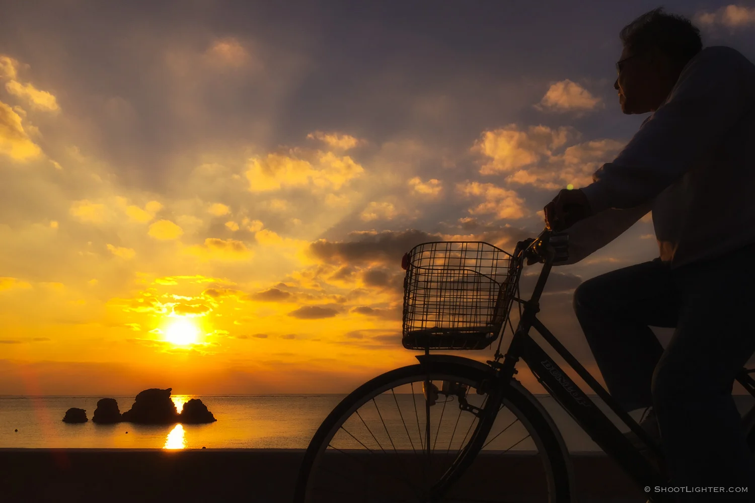 Chatan, Okinawa - iPhone 6 Plus. Edited in Lightroom and Color Efex Pro 4.