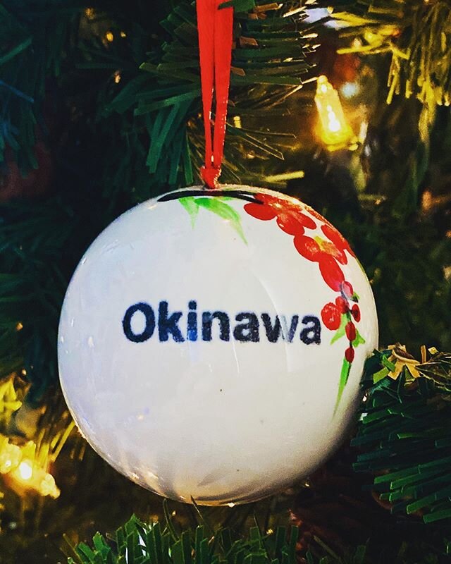 Merry Christmas 🎄🎁🌺 from Okinawa.
.
.
.
.
.
.
.
.
.
#merrychristmas #okinawa #japan #shotoniphone #iphone11pro #ornaments