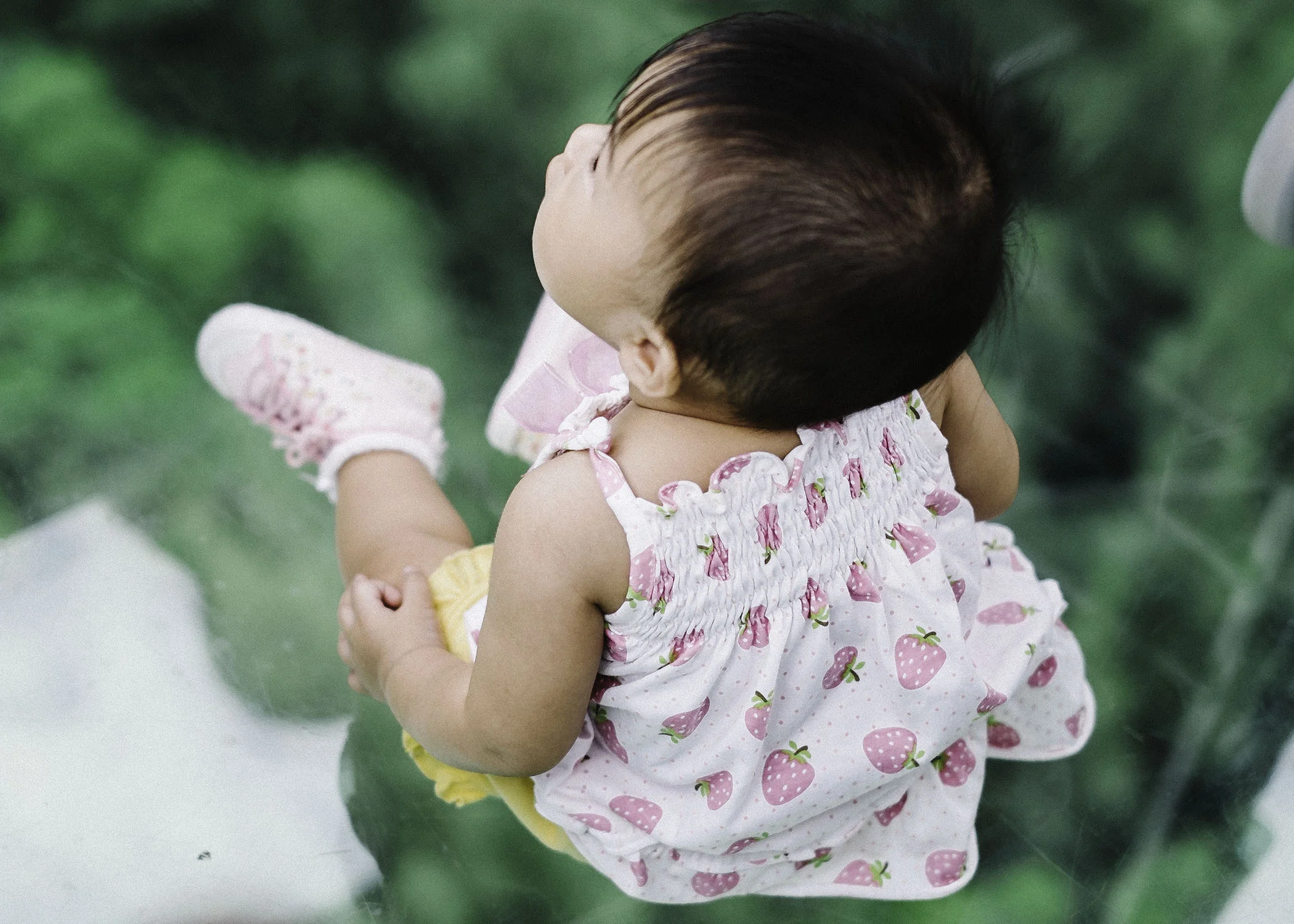Going to Lantau Island, the scenic way is via the glass bottom cable car.
