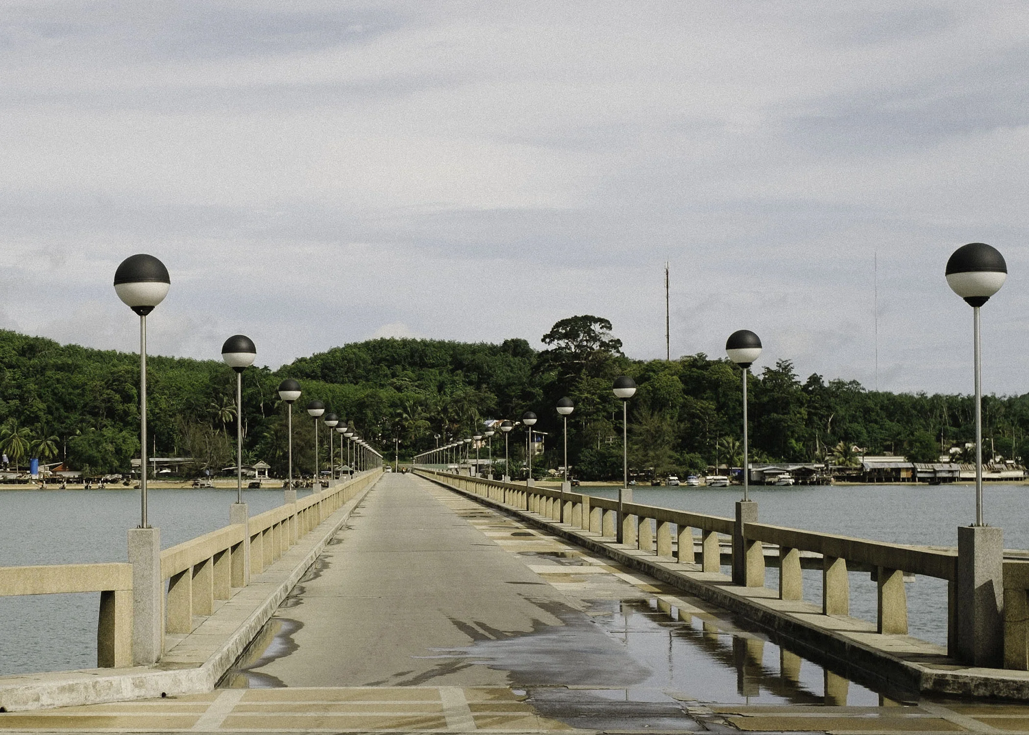 Ao Por Pier .. no return now ...