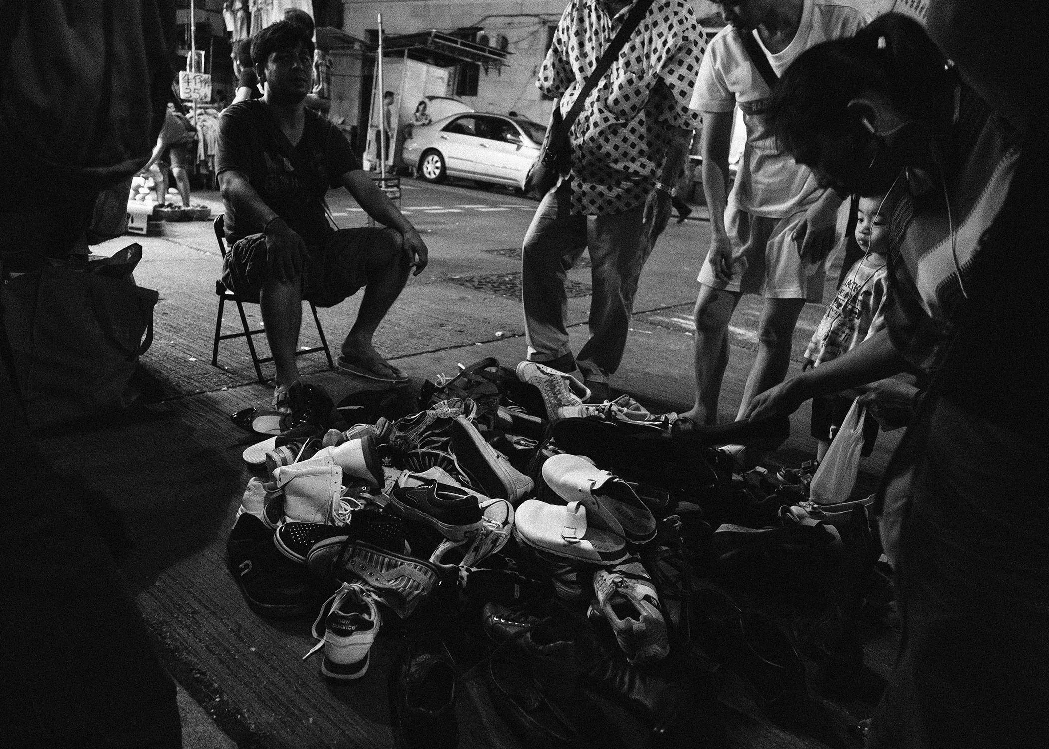 Second hand shoes for sale