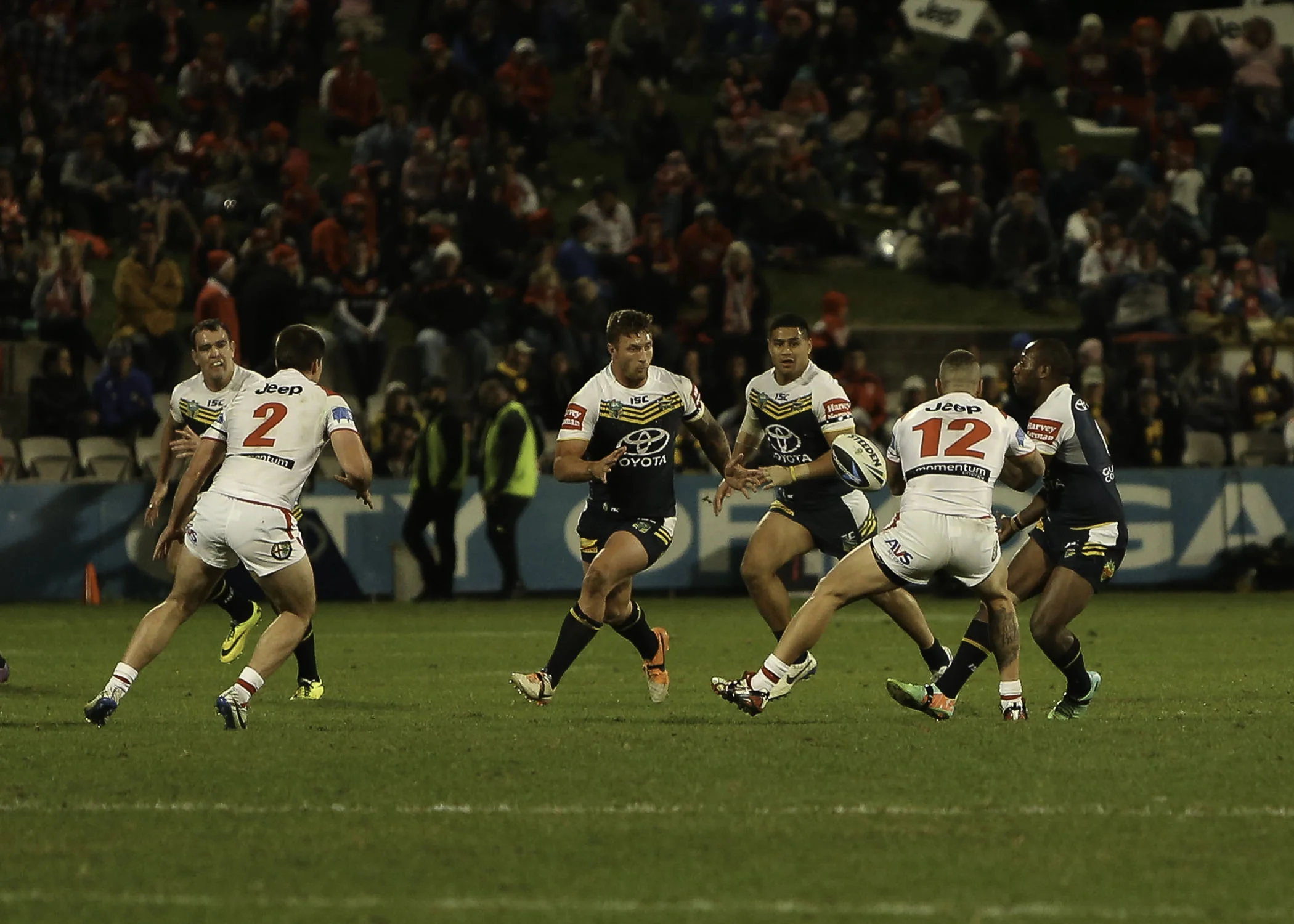 Big Tariq taking u ball off Lui... young kids keep your eye on the ball like Mr Sims