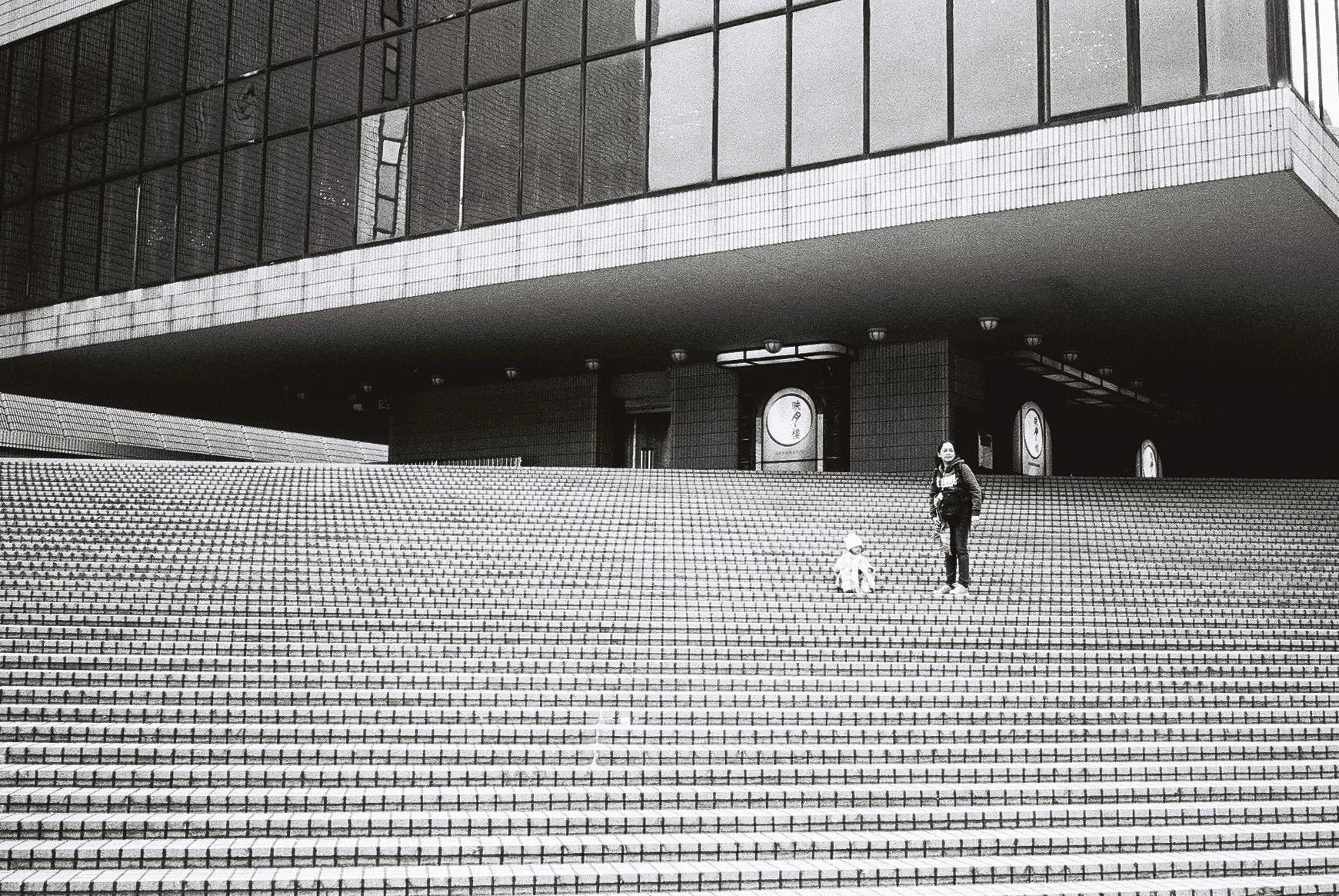 How many tiled steps ?  Kodak 400TX, Leica M6 with Voigtlander Wide Angle Color-Skopar Pan 35mm f/2.5-M (PII)