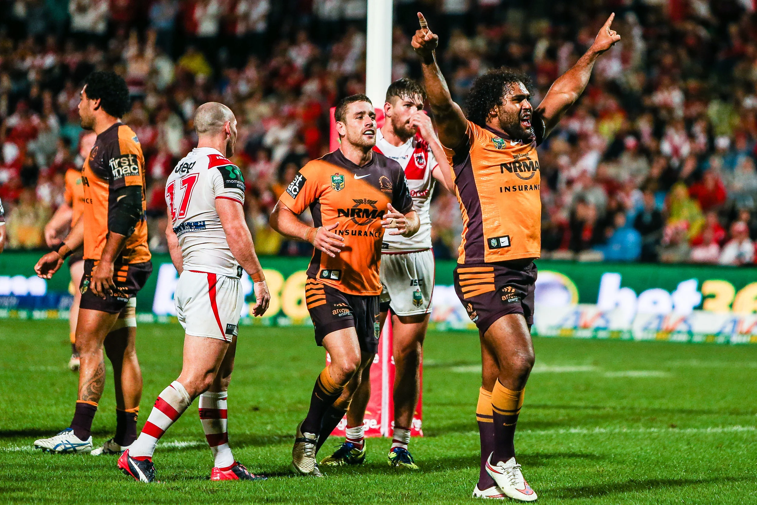 Thaiday premature celebration, that's 10-6 Bronco's charging home with 25 to go.