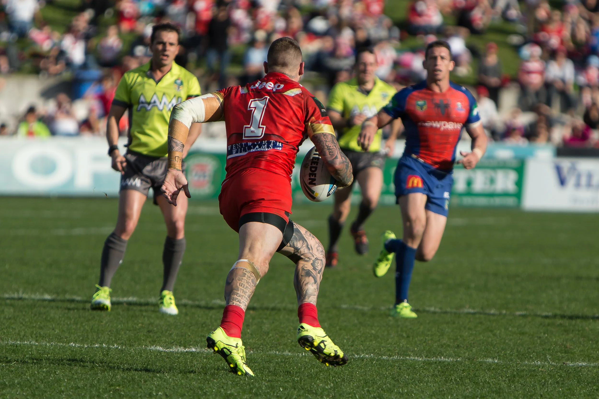 Josh Dugan a 2 try scorer in this game, hits it up.. tatts and all