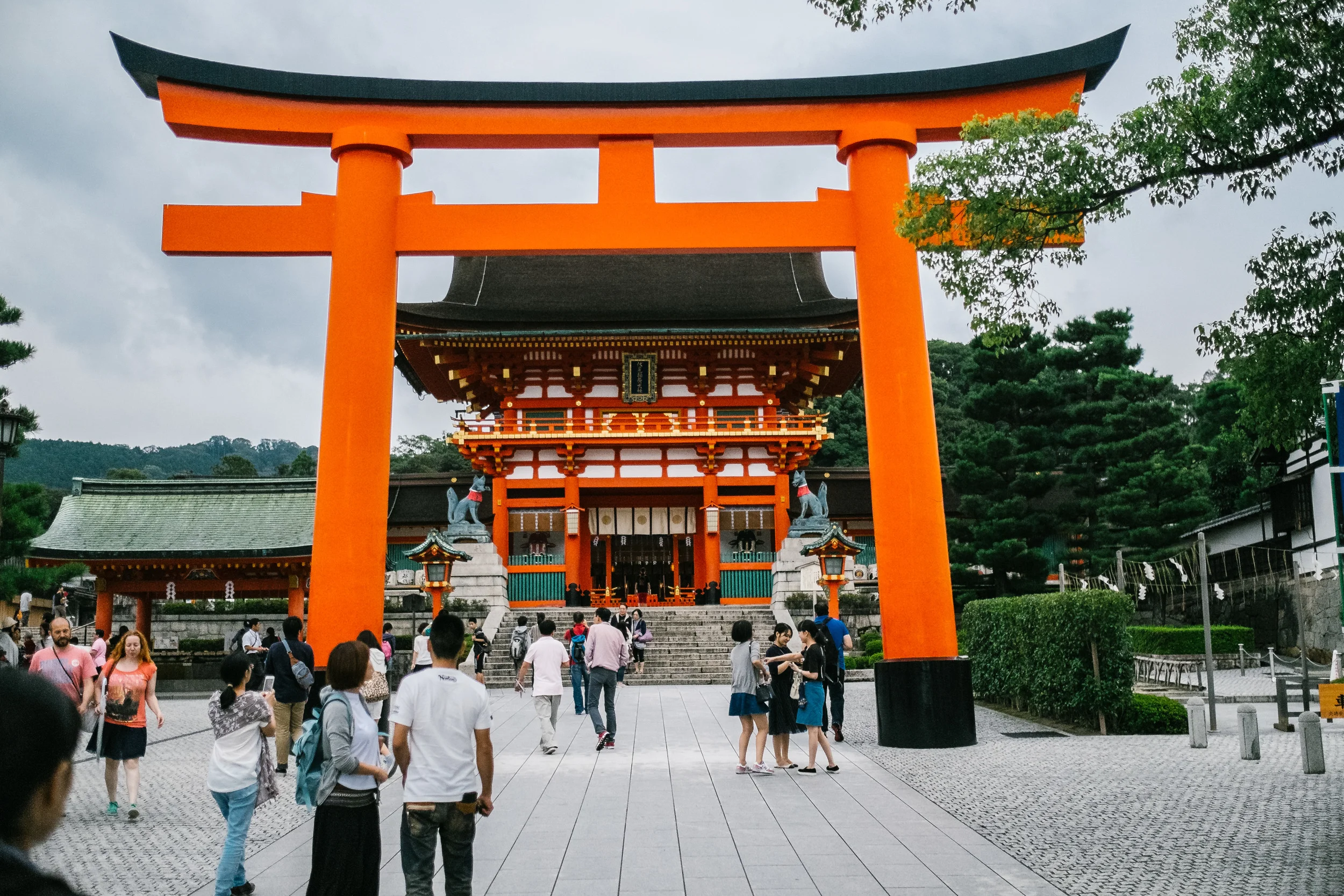 The entry to Inari shrine